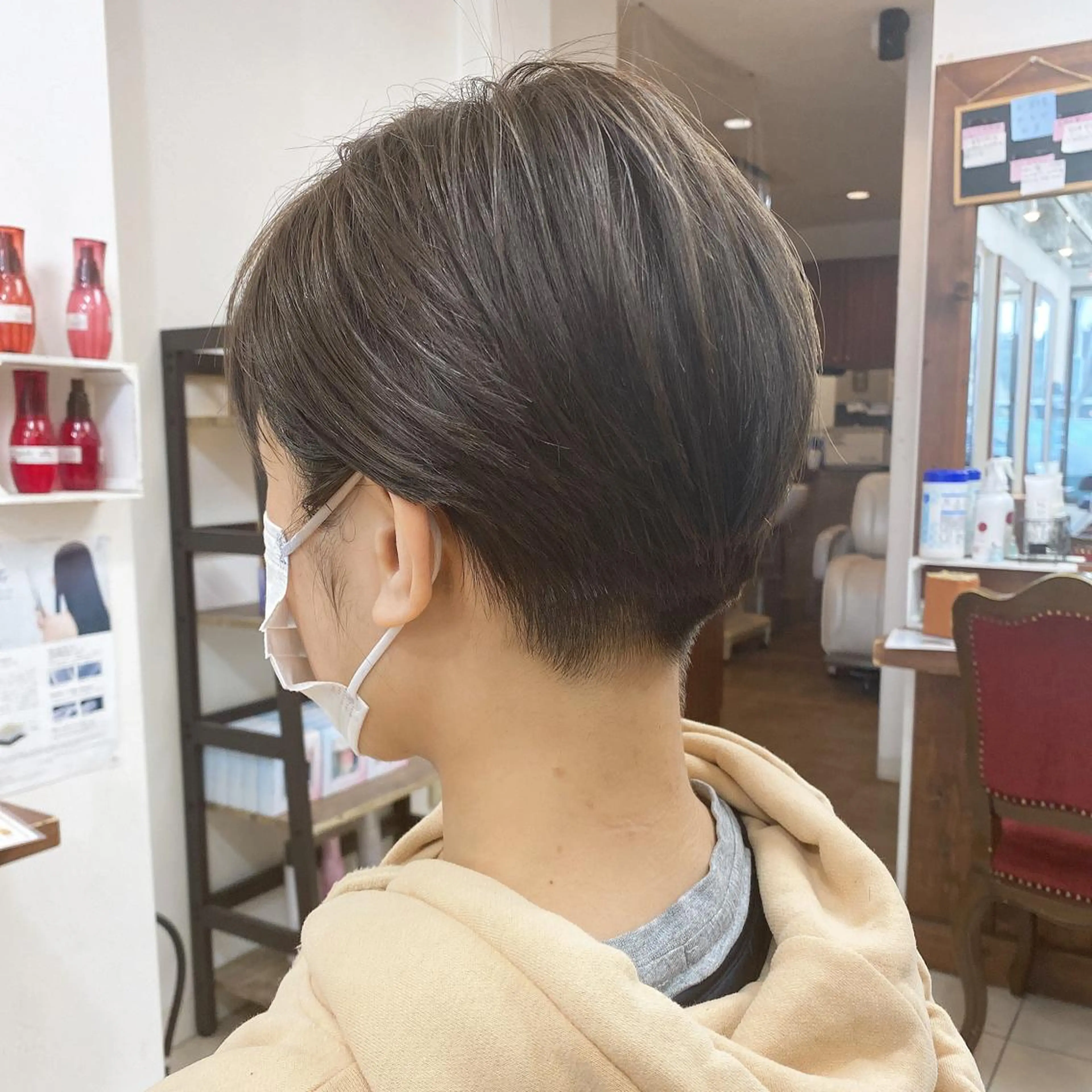 ショート カラー ベリショディレクター 小野 健太郎のヘアスタイル