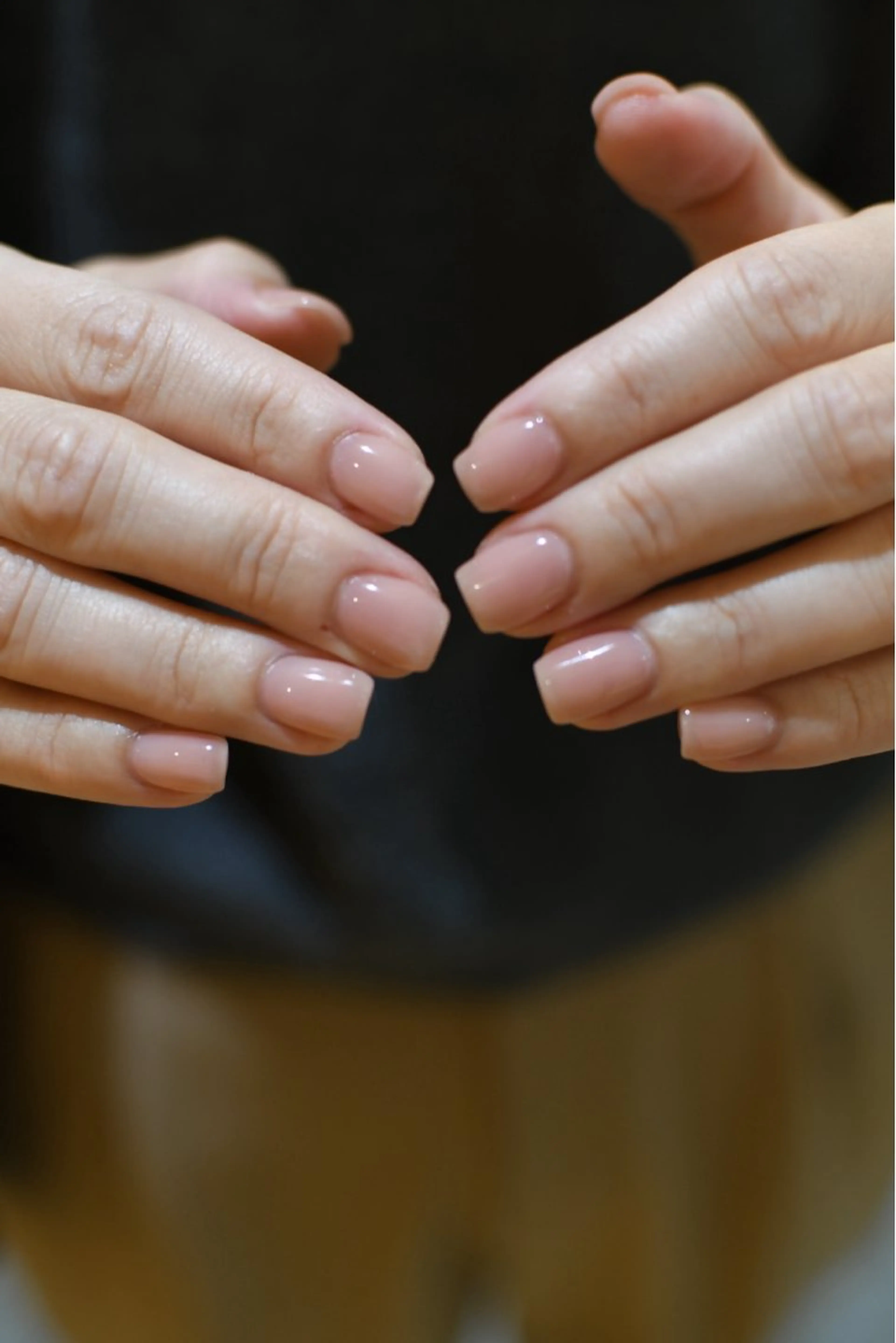 ネイル ニュアンスネイル ワンカラーネイル ハンドネイル ハンドケア nuu栄 ユキ / 大人ニュアンスのネイルデザイン