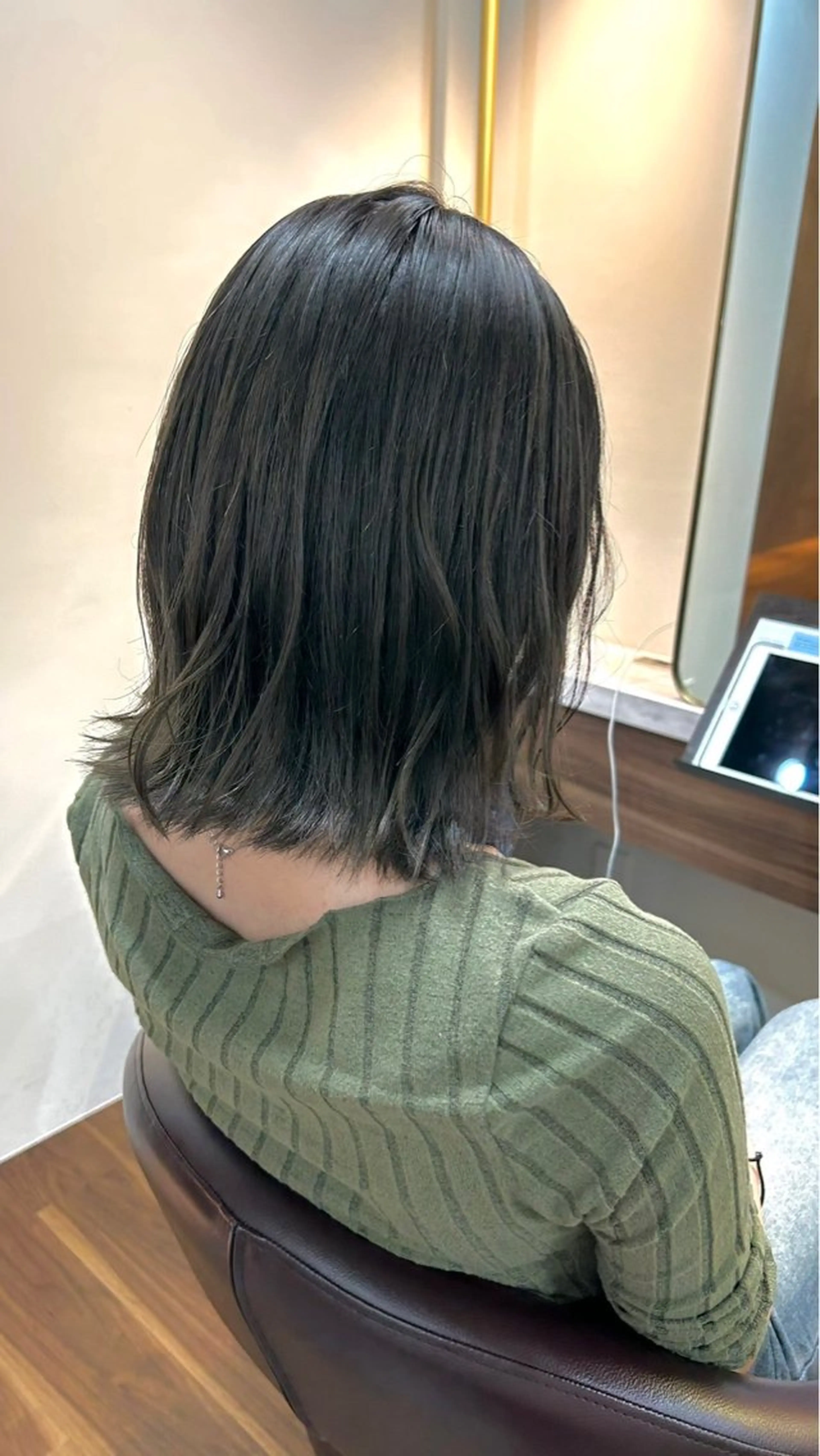 ミディアム カラー ブリーチ トリートメント 野上 晃生のヘアスタイル