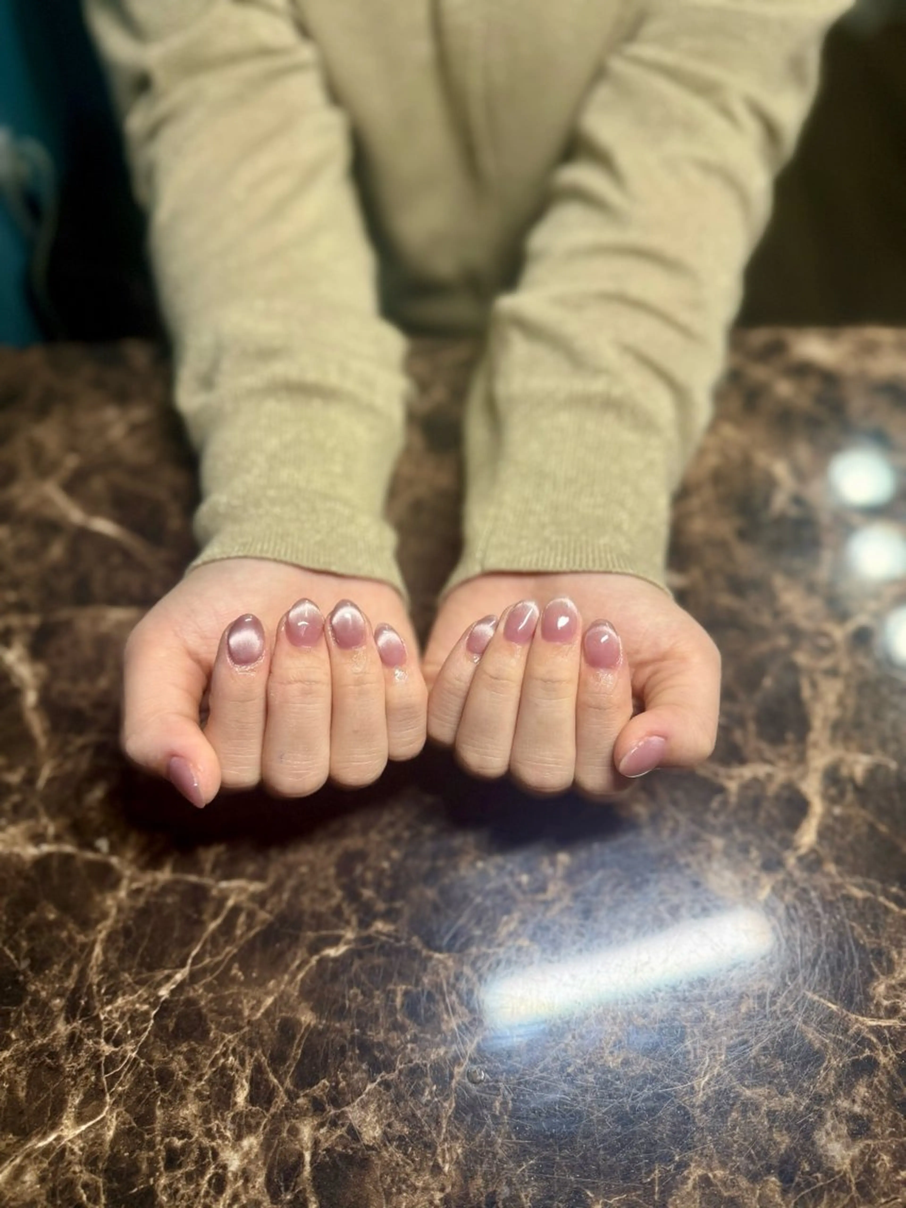 ネイル フレンチネイル マグネットネイル マグネットフレンチ IROHA NAIL 美優のネイルデザイン