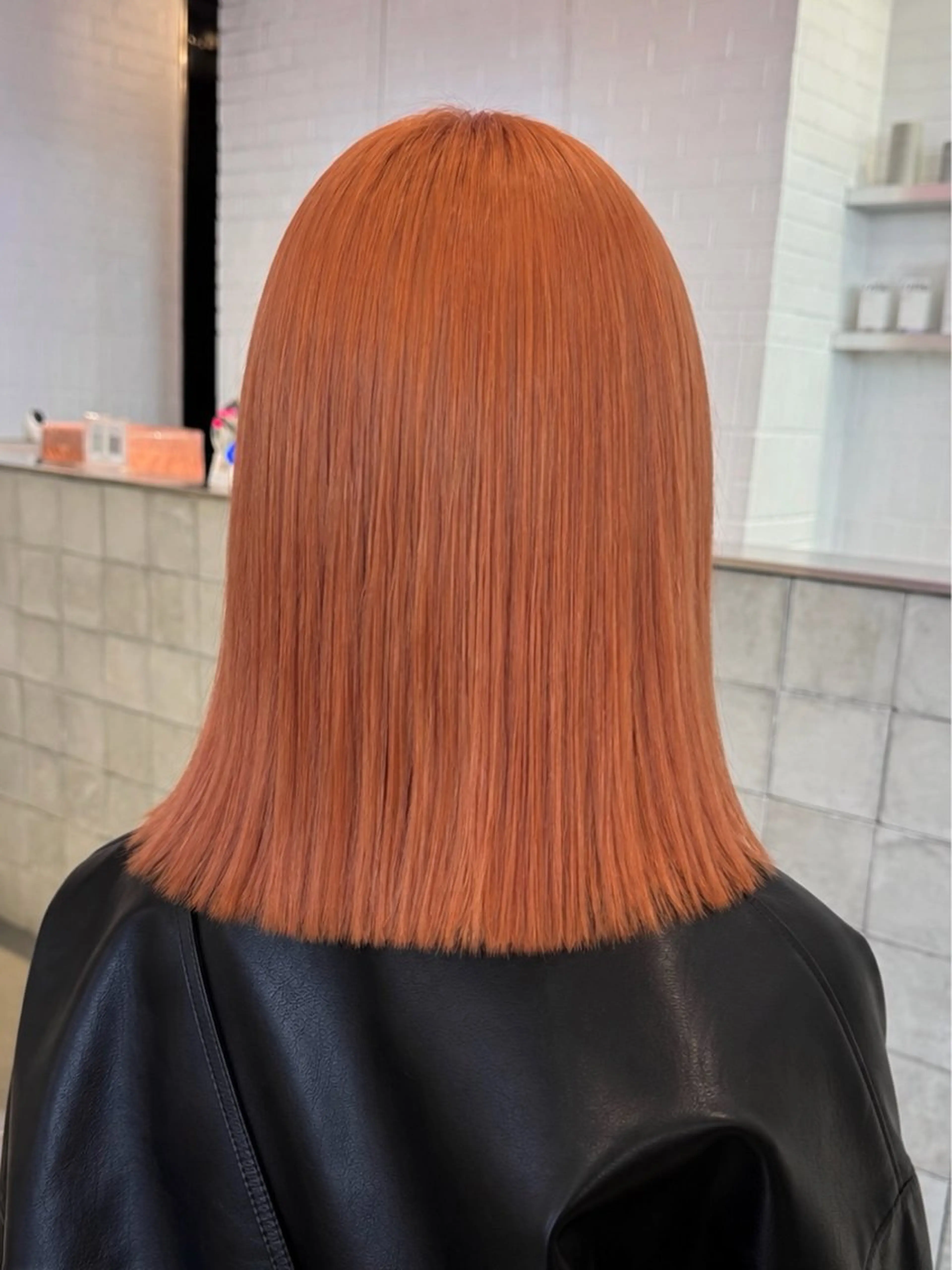 セミロング カラー ヘアアレンジ ブリーチ 透明感カラー ダブルカラー ブリーチなしカラー 韓国風ヘア 顔周りカット×透明感 カラー💫AINAのヘアスタイル