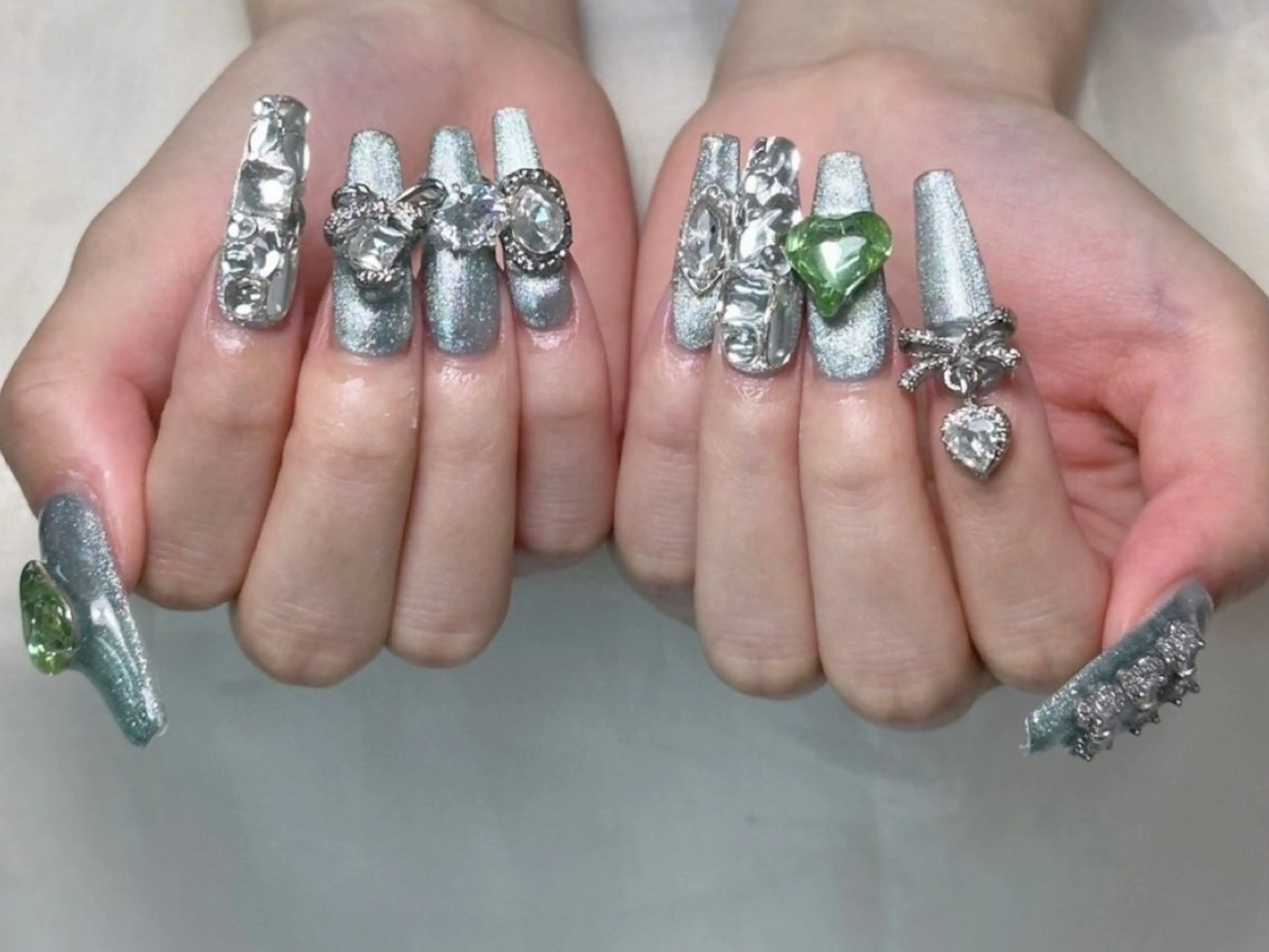 ネイル マグネットネイル ハンドネイル lucky nail 歌舞伎町のネイルデザイン