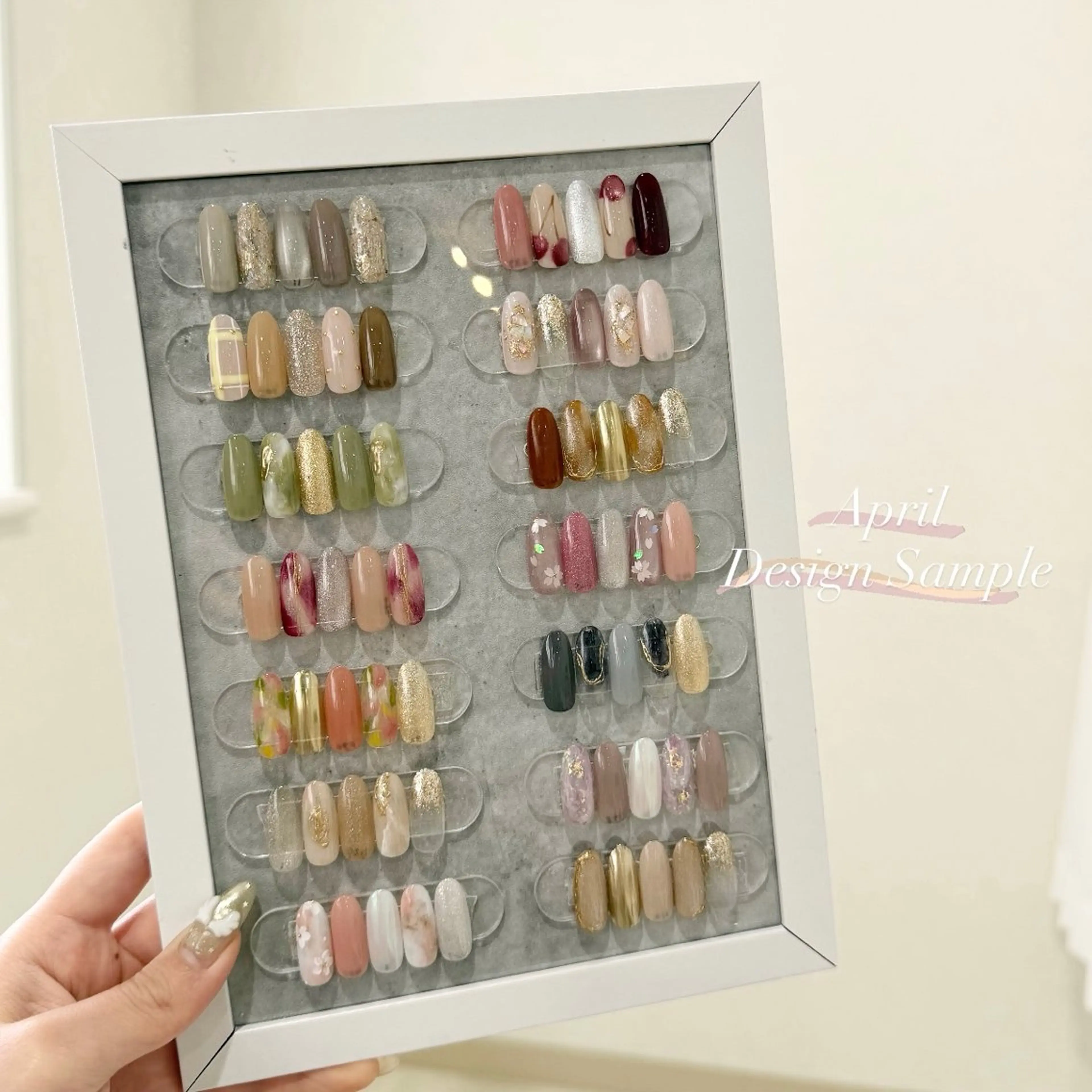 ネイル ハンドネイル LOI nail 初生店otohaのネイルデザイン