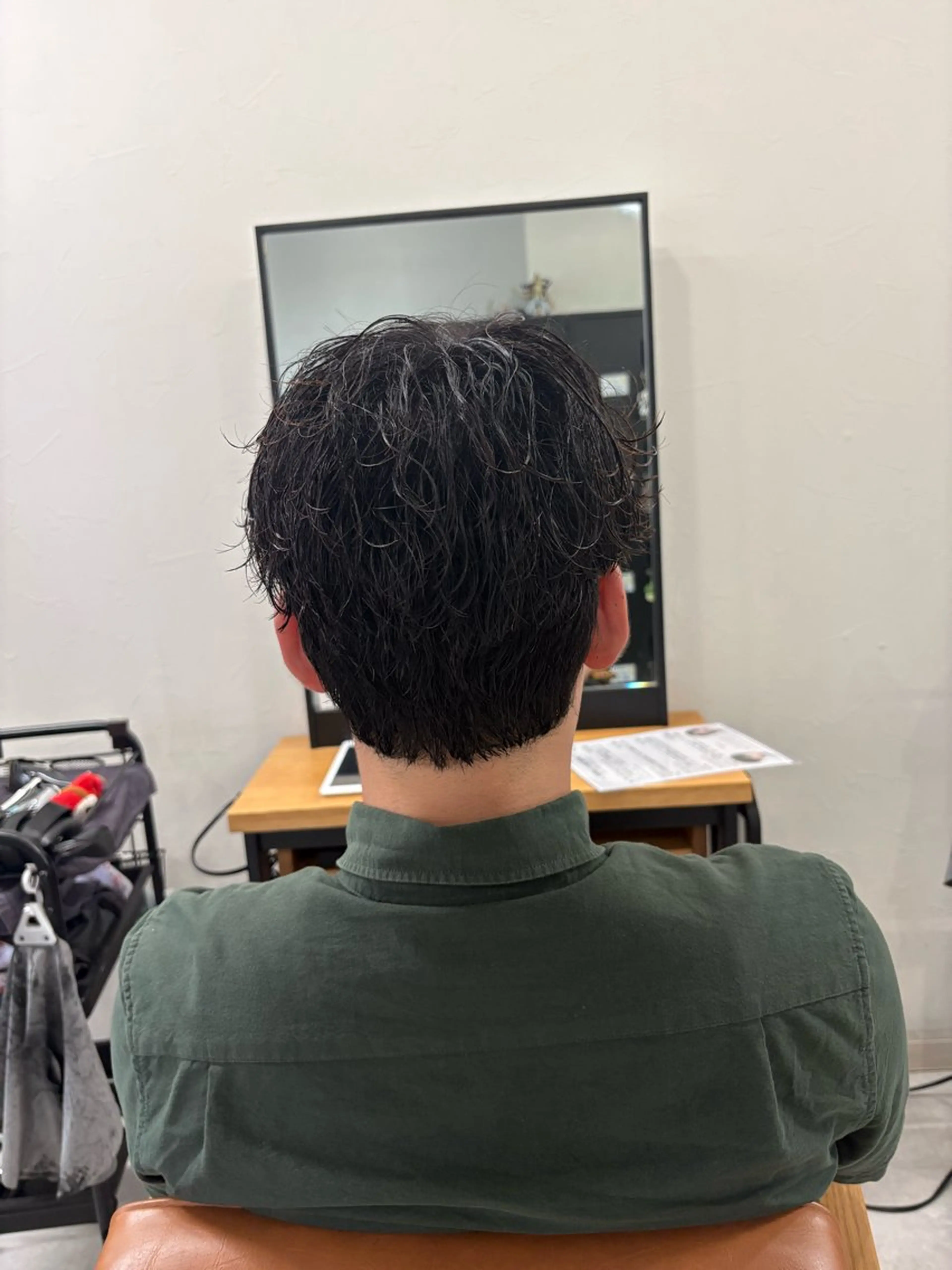 パーマ メンズ メンズパーマ 波巻きパーマ メンズパーマ特化 園田 楓莉のヘアスタイル