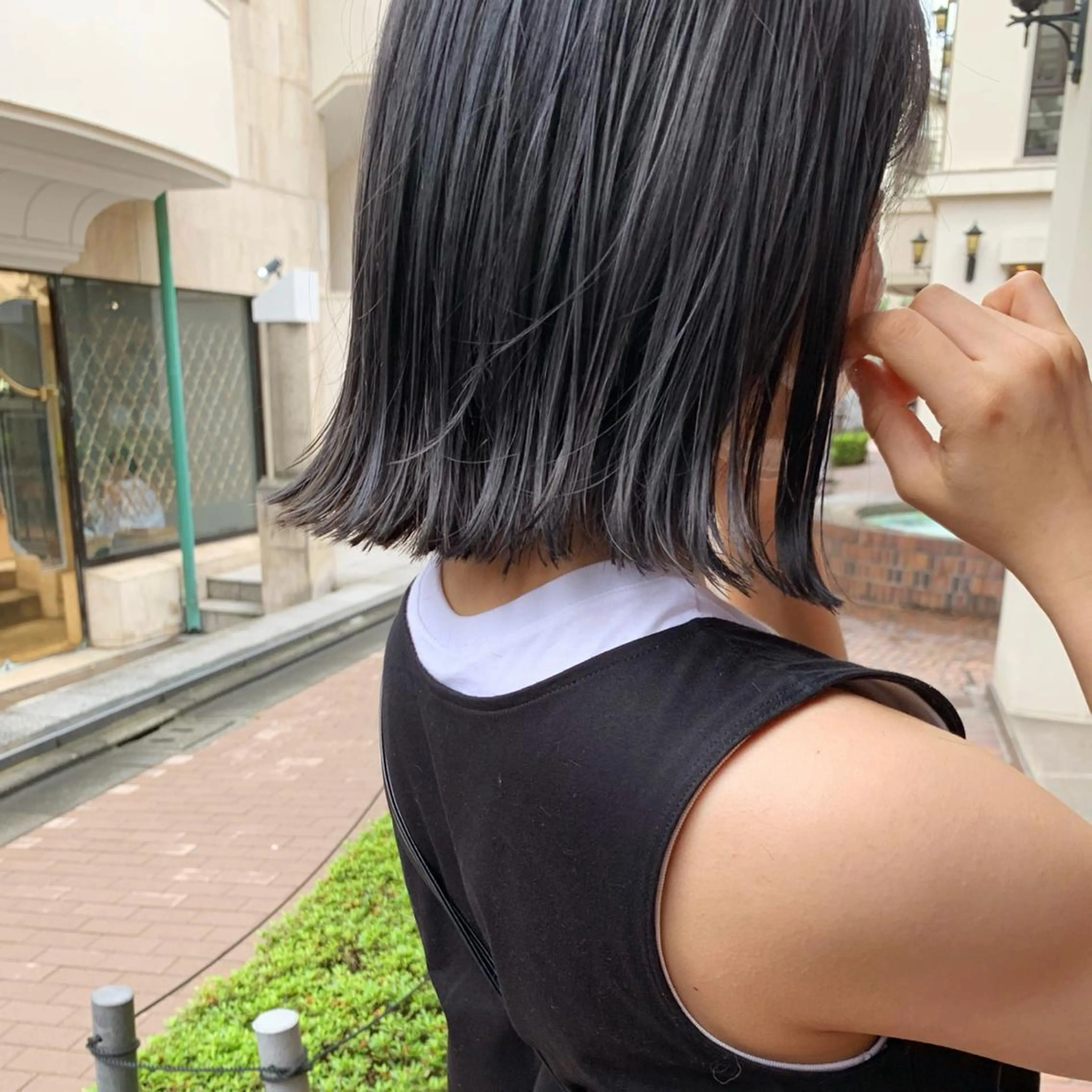 ショート カラー 切りっぱなしボブ ボブ カット ヘアカラー トリートメント ハイトーンこそキレイ に◎佐藤雄太のヘアスタイル