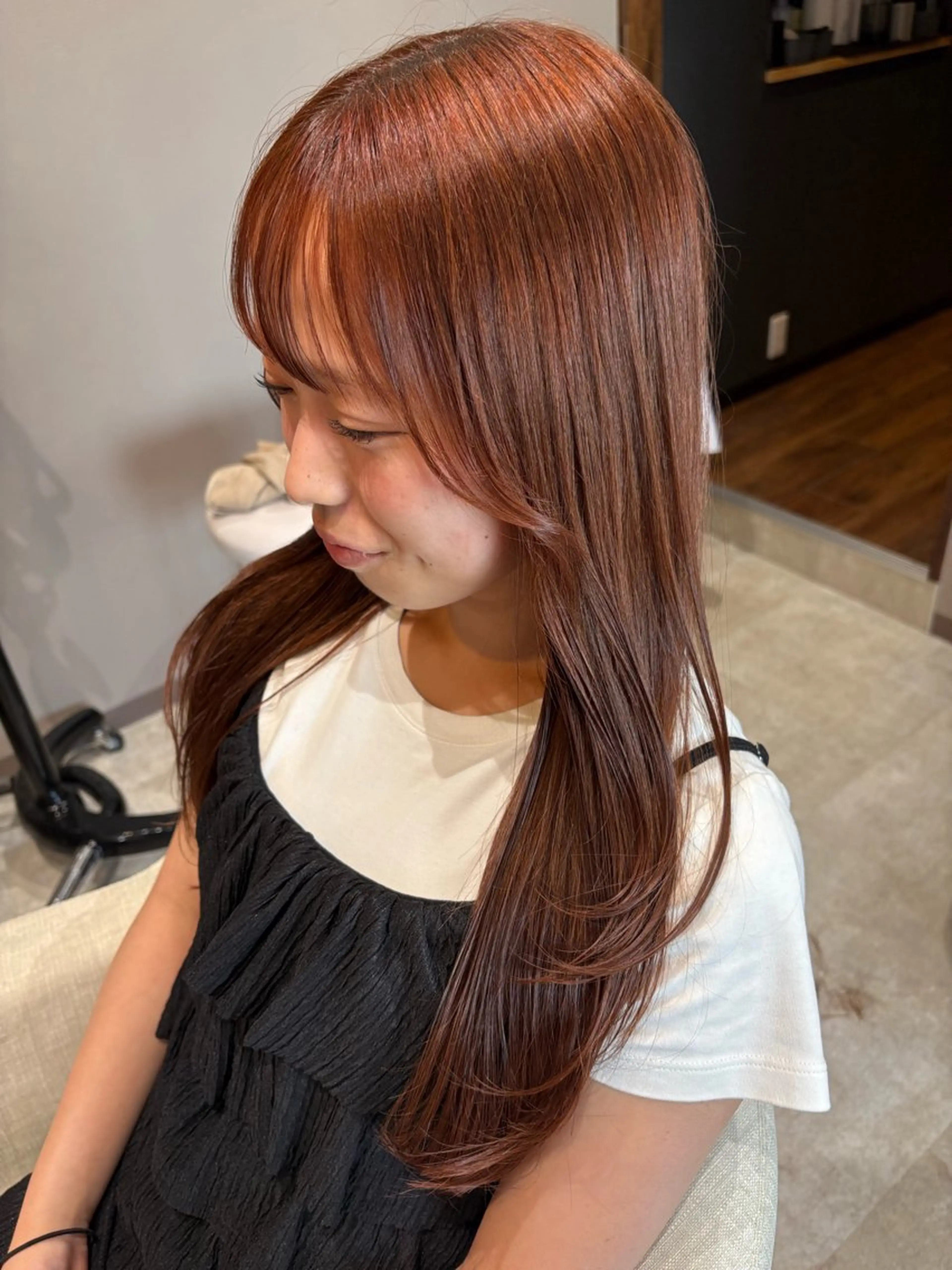 ロング レイヤーカット 鏡原 実和のヘアスタイル