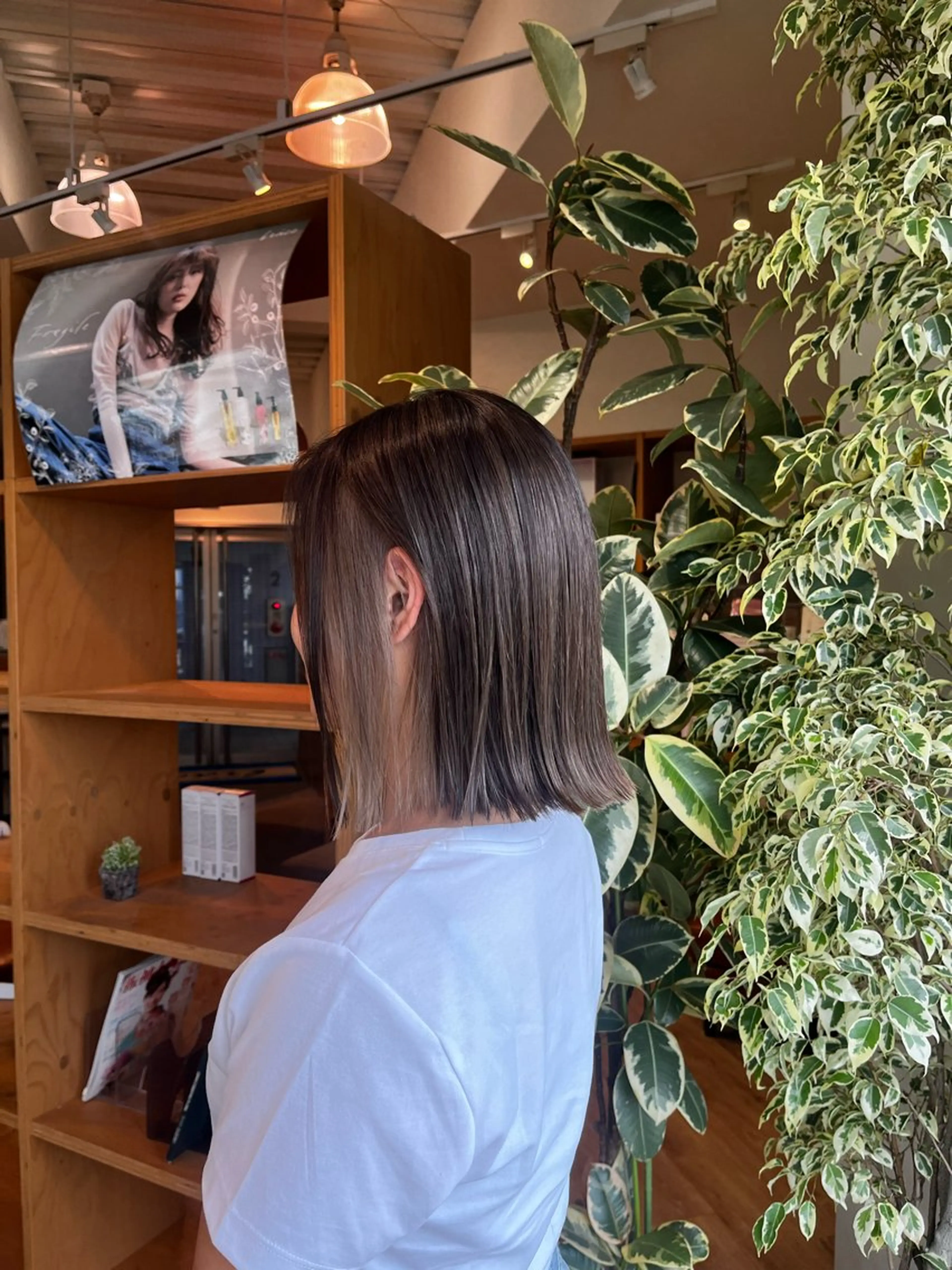 ミディアム カラー ブリーチ ケアブリーチ ケアカラー トリートメント カット ヘアカラー 濱川 良栄のヘアスタイル