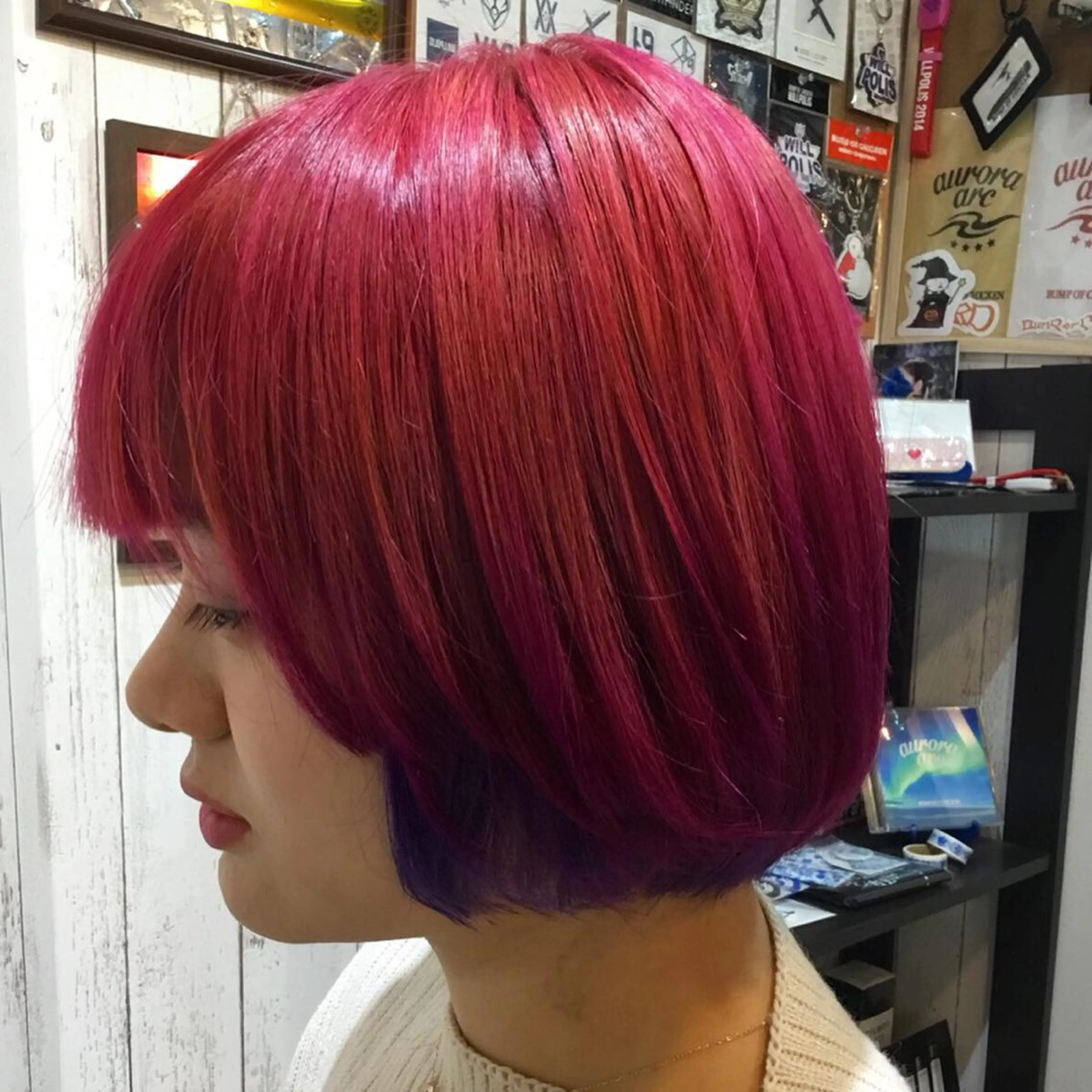 ショート カラー embrace エンブレイスのヘアスタイル