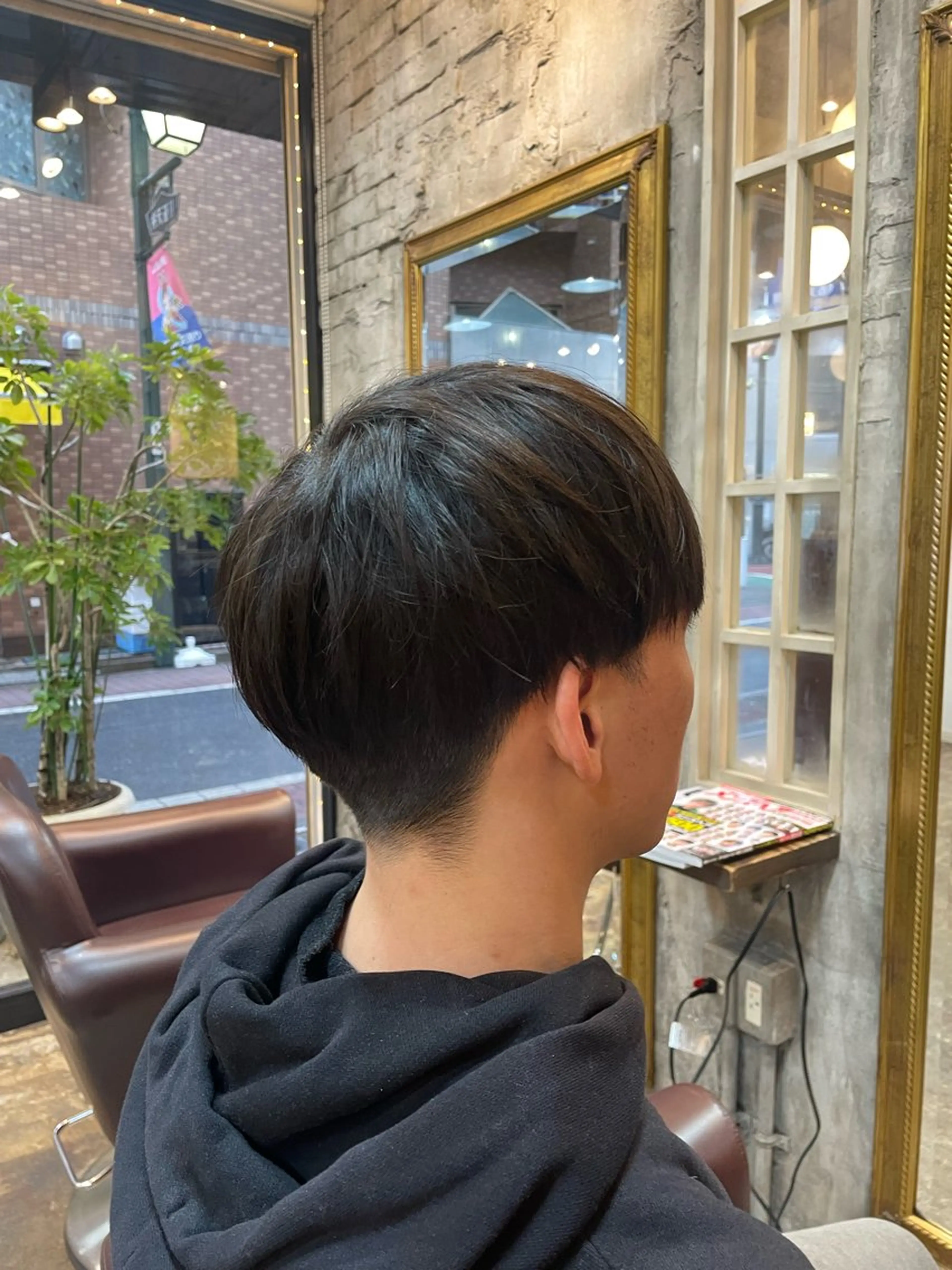 メンズ 梅本 春菜のヘアスタイル