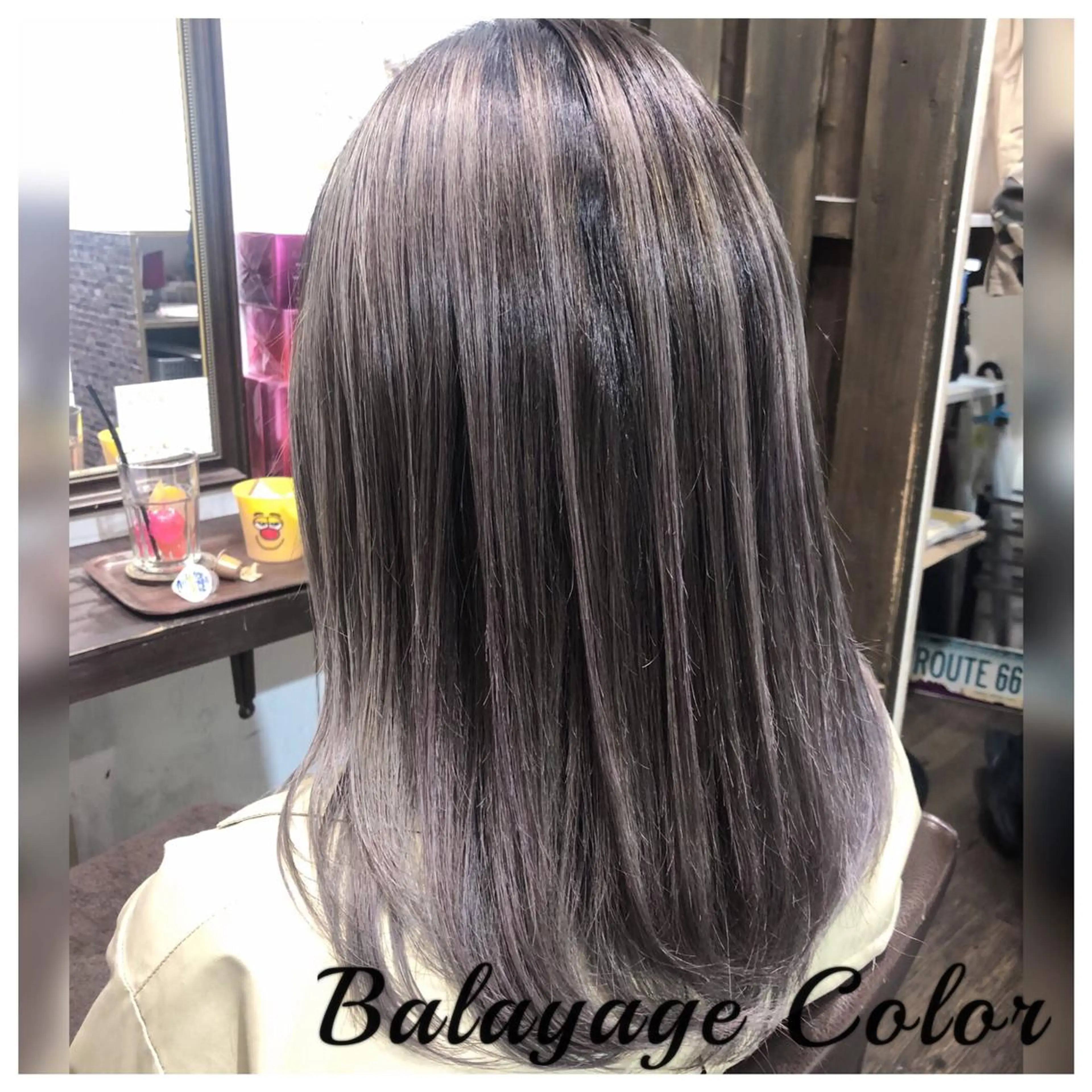 セミロング カラー yuuka🌻 ハイライト/艶カラーのヘアスタイル