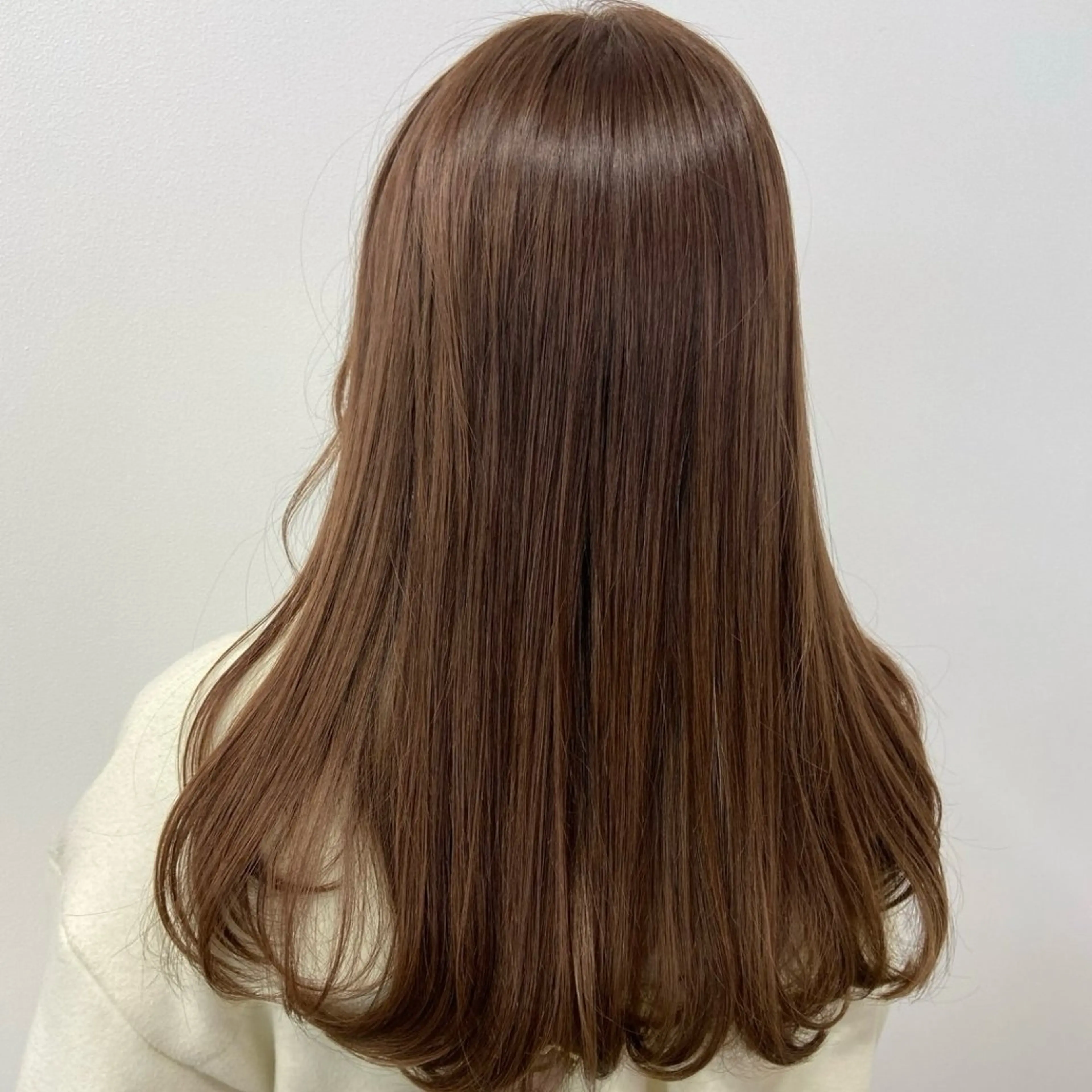 セミロング カラー ハイトーン/ケア特化 ♥️あいみ♥️のヘアスタイル