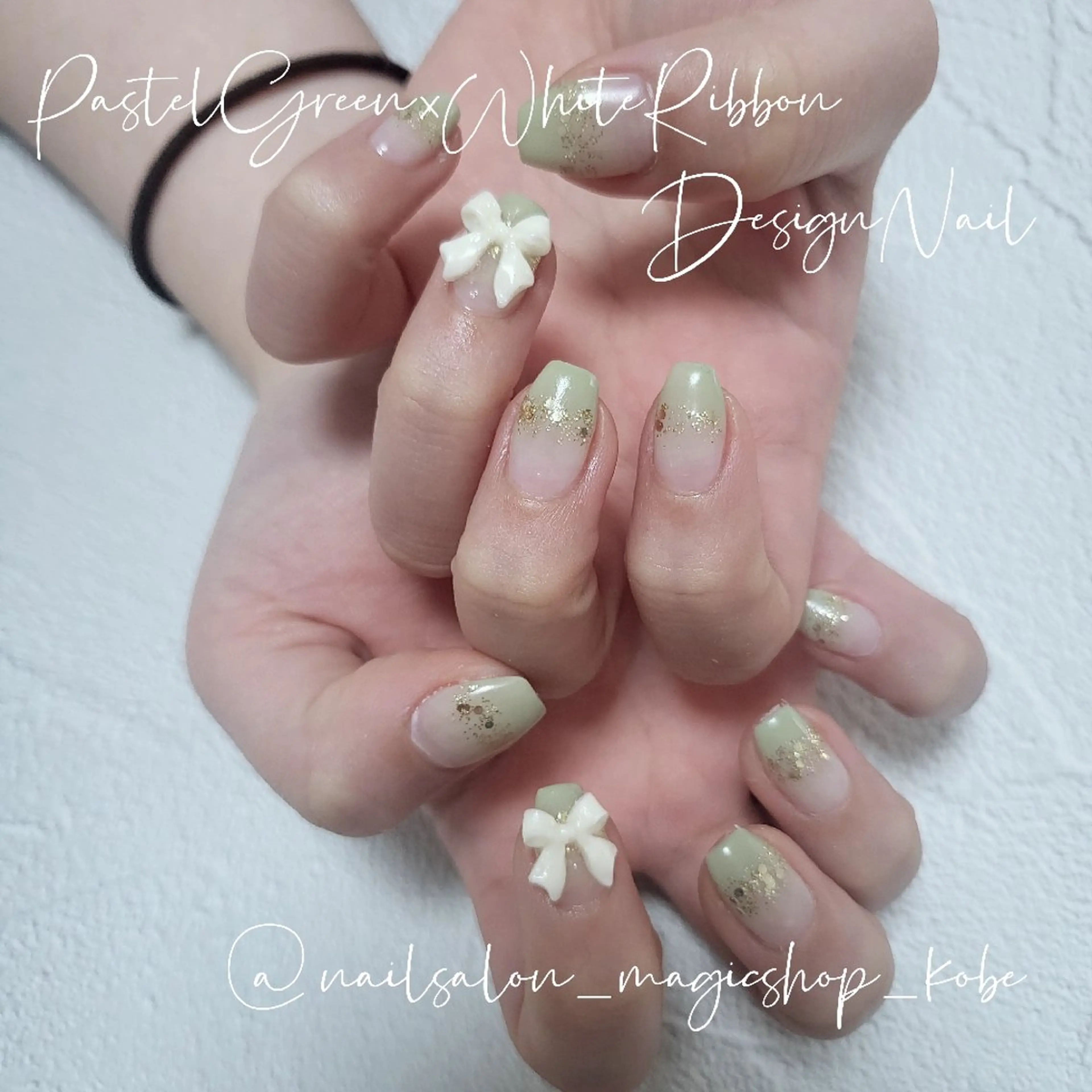 ネイル アートネイル ジェルネイル ゴールド グラデーション グリーン ハンドネイル Nailsalon MagicShopのネイルデザイン