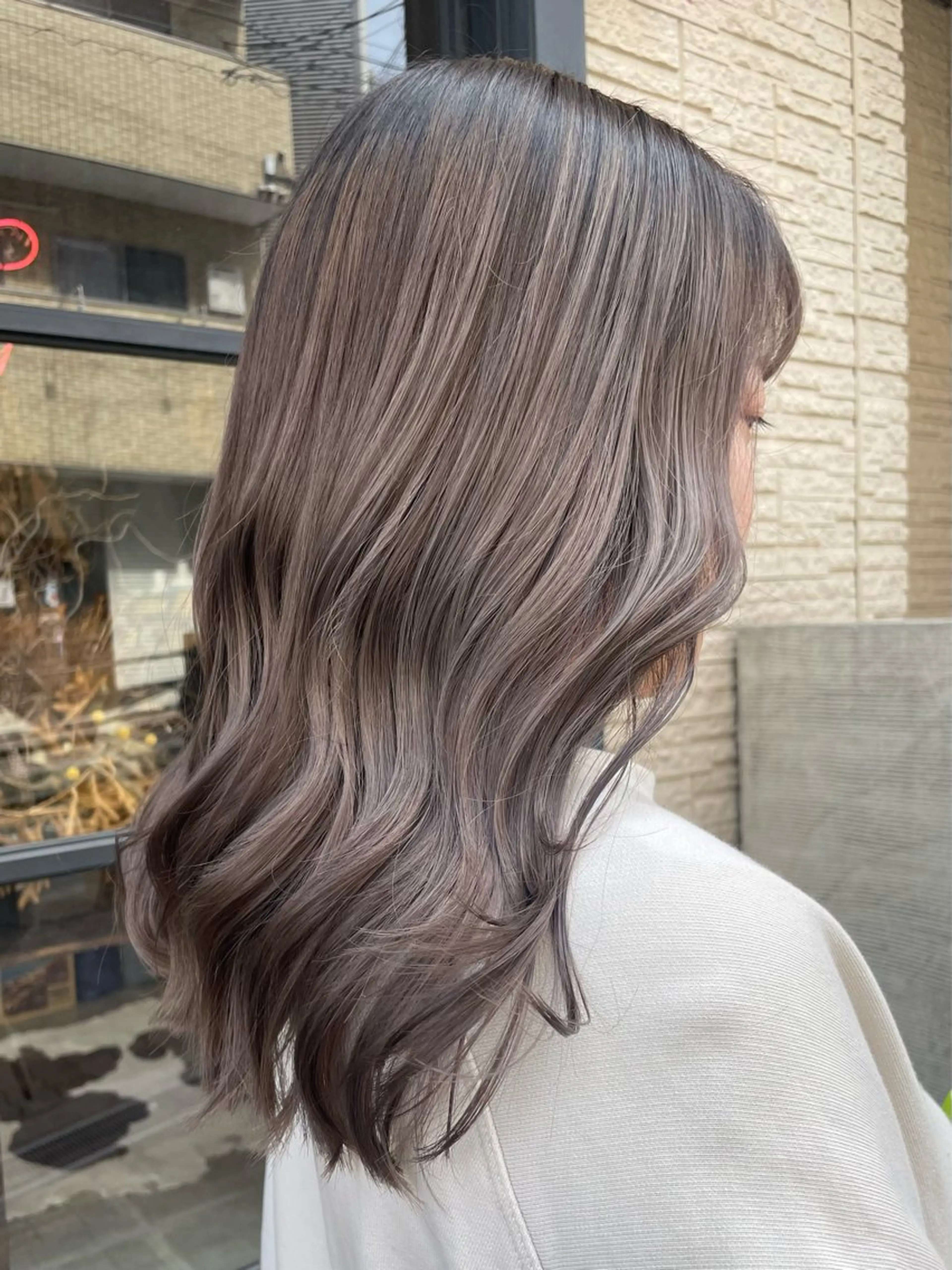 セミロング カラー 【aini天王寺】 𝐚𝐢𝐫𝐢✂︎のヘアスタイル