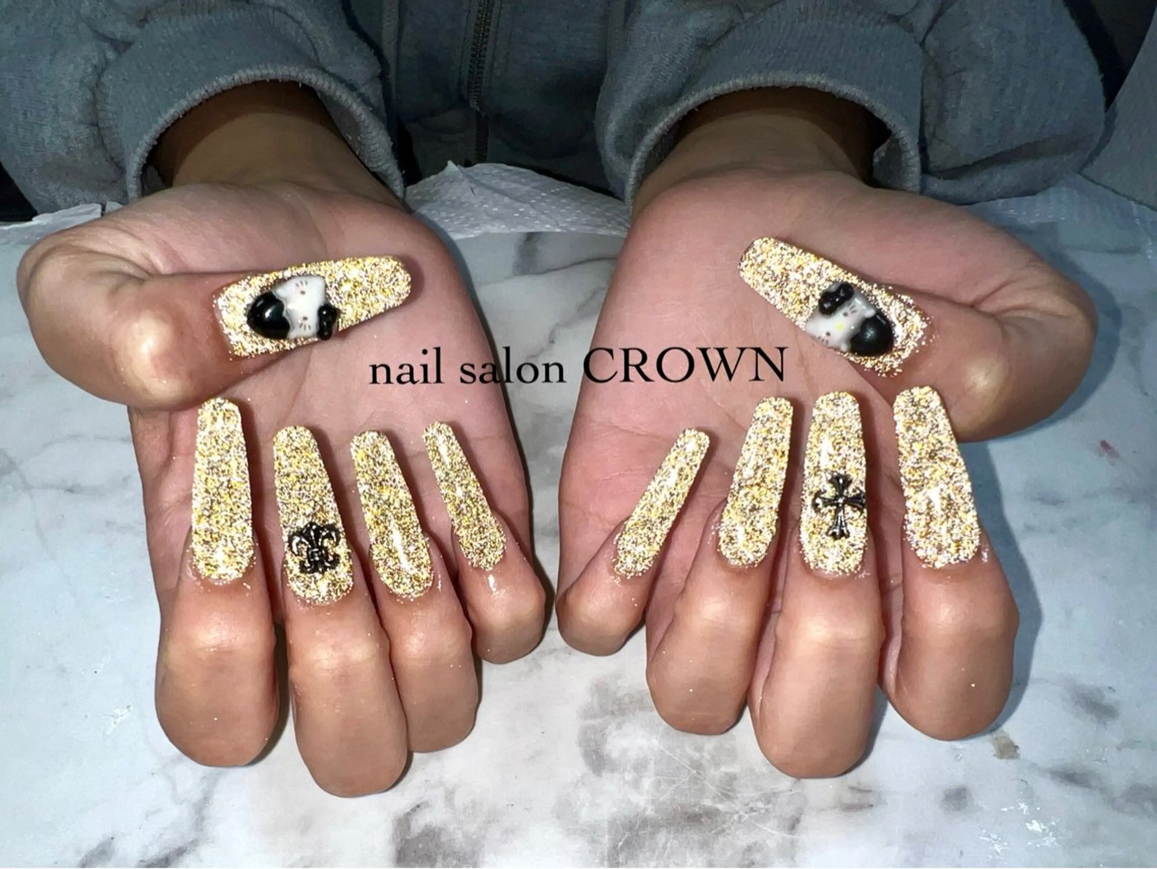 ネイル フラッシュネイル nail salon CROWNのネイルデザイン