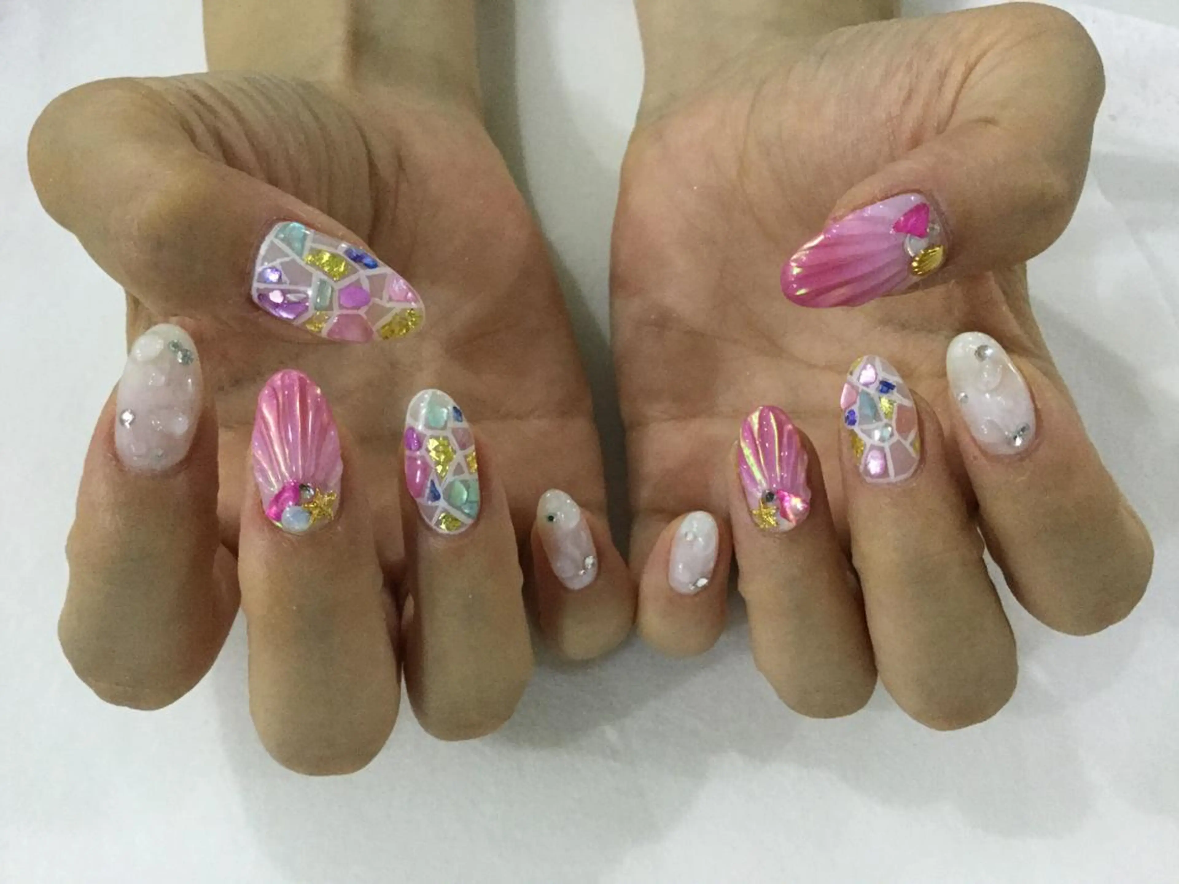 ネイル ハンドネイル 💎🐰 saki. m 🐰💎のネイルデザイン