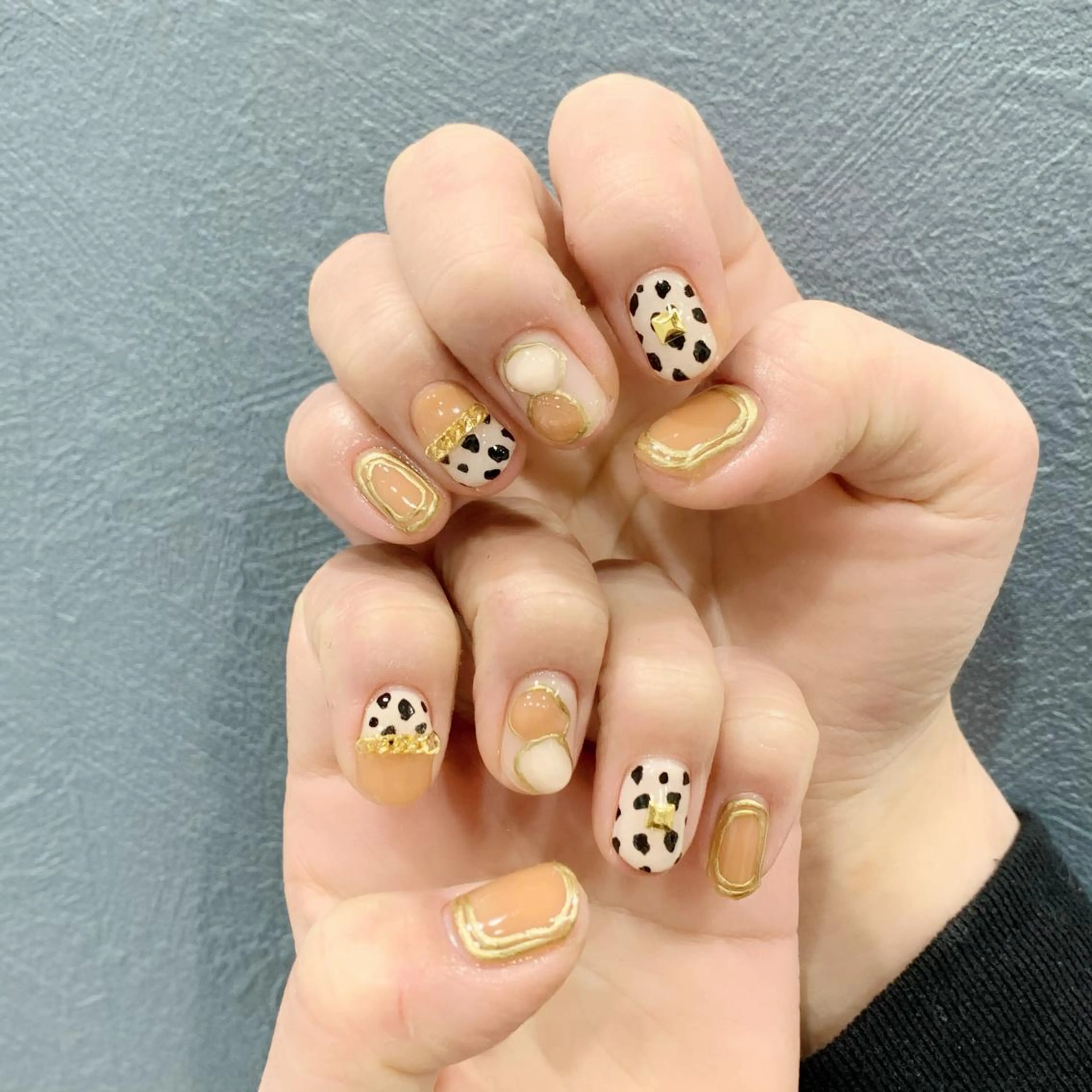 ネイル アニマル柄 ハンドネイル 佐藤 まりえのネイルデザイン