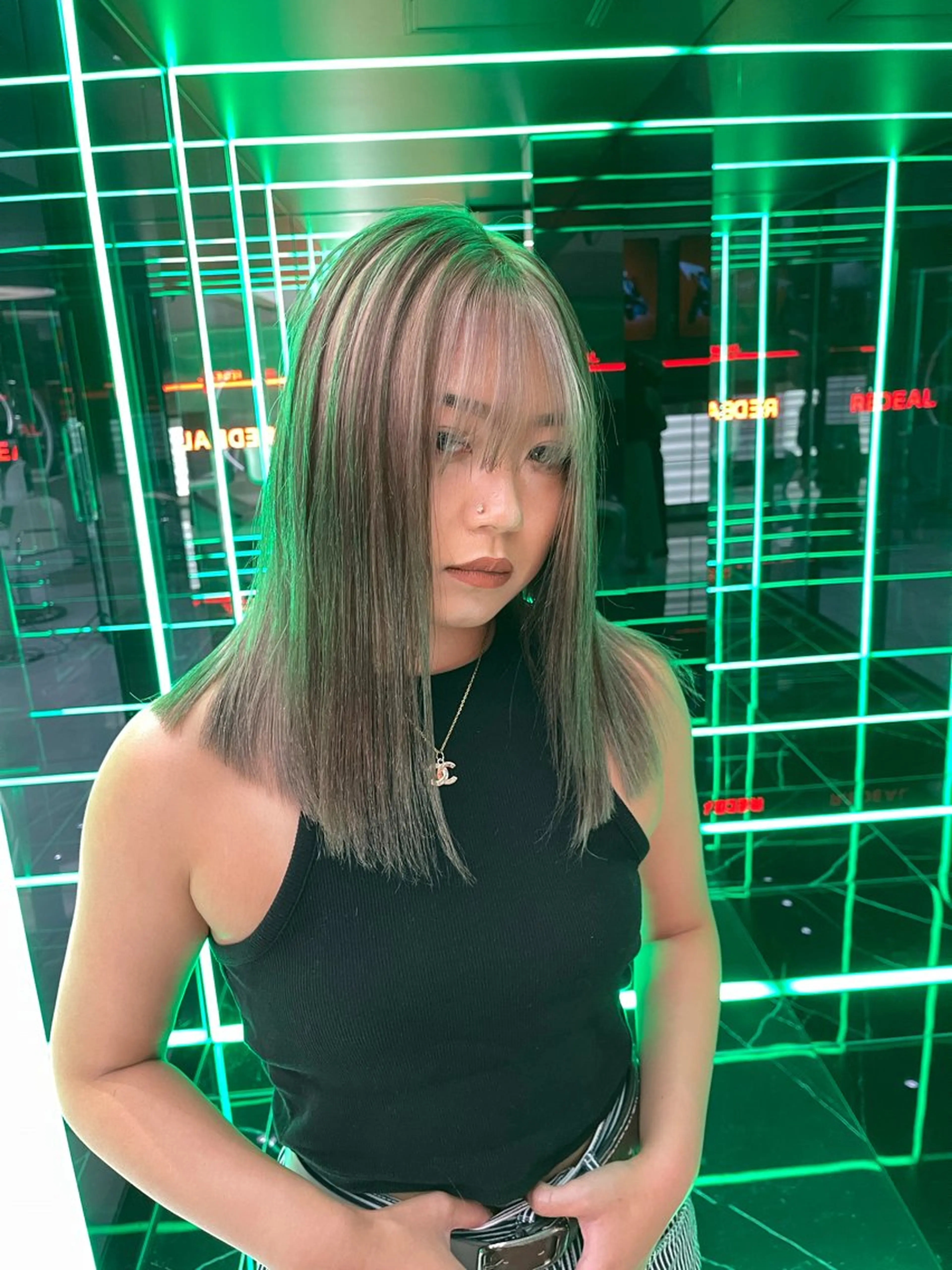 セミロング レイヤーカット ふかじ/複雑履歴修正 縮毛矯正ブリーチのヘアスタイル