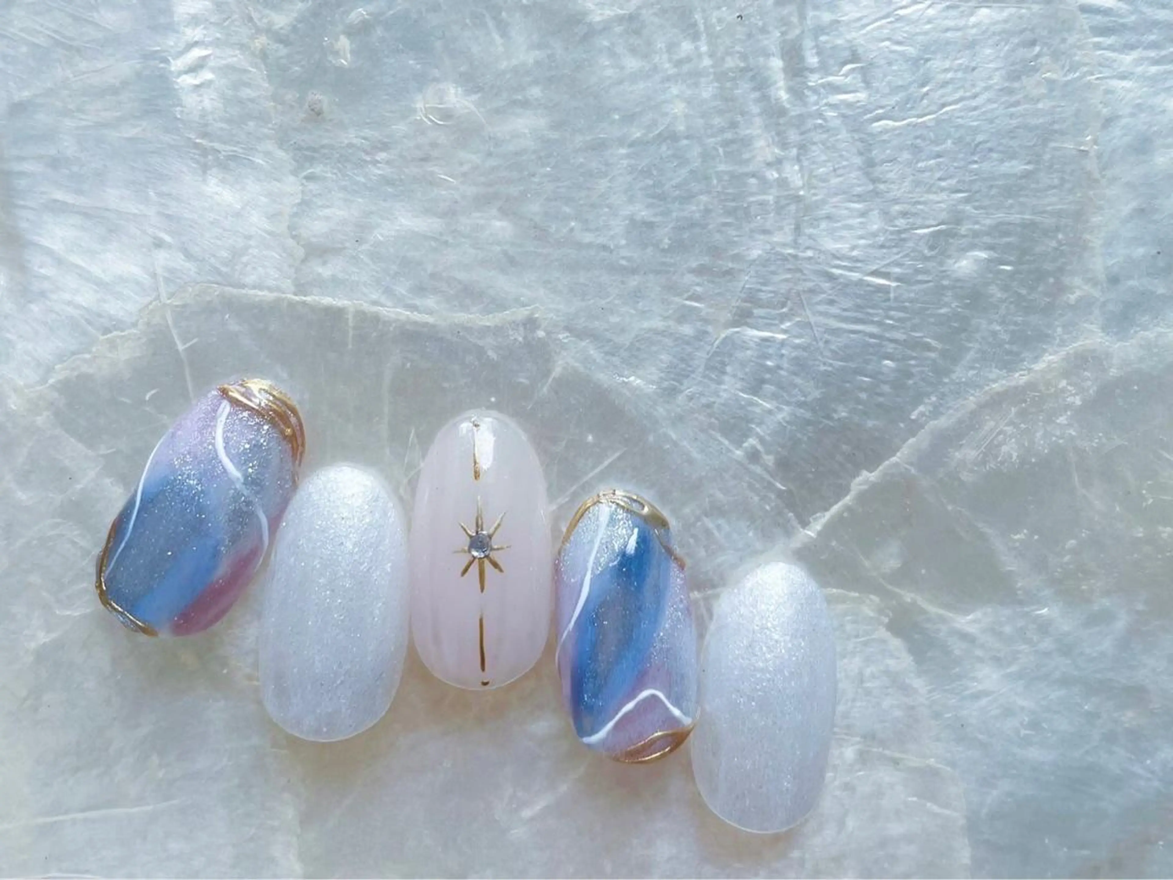 ネイル ハンドネイル kiki nail &brow二子玉川の眉毛・アイブロウイメージ