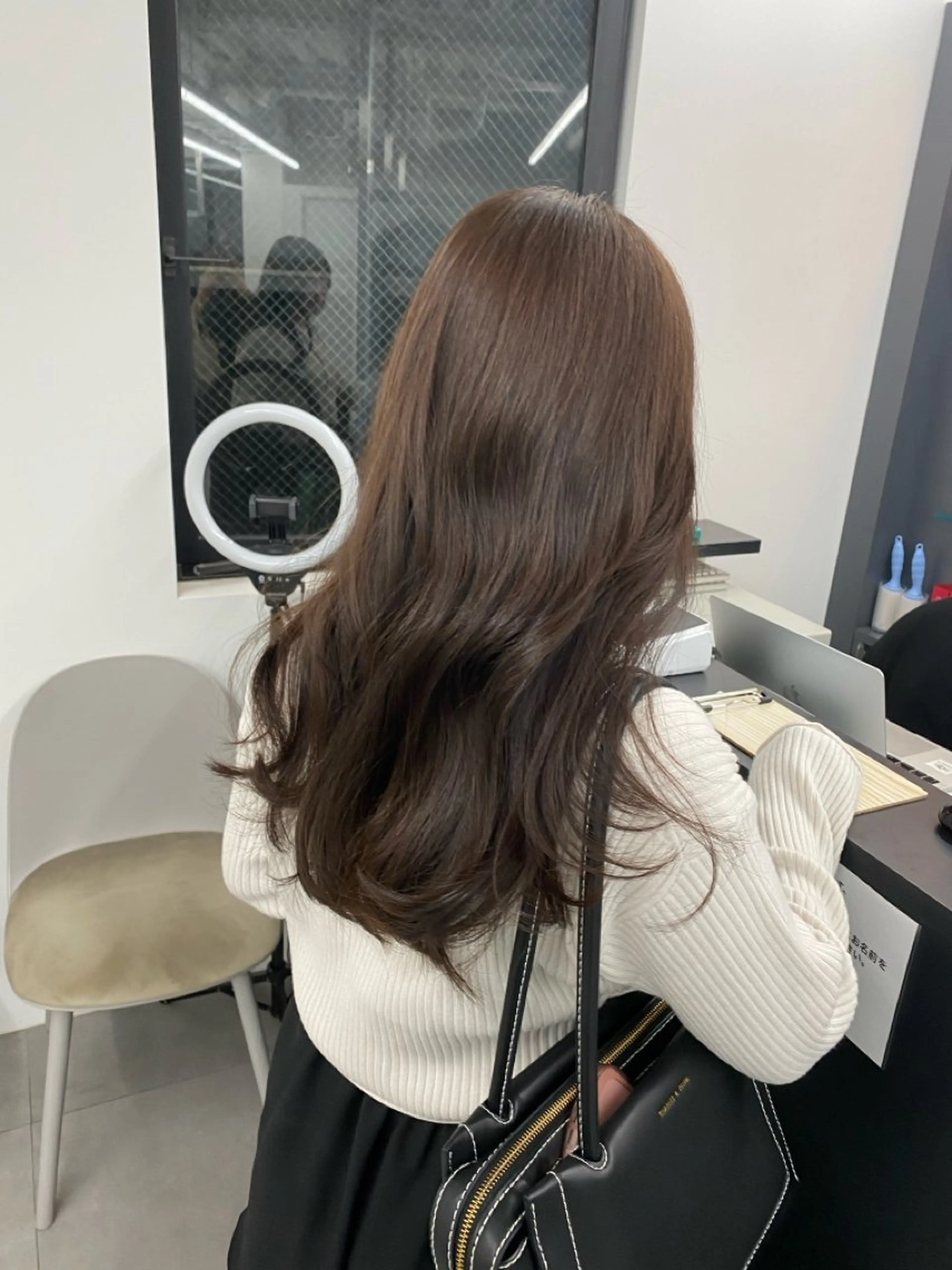 セミロング カラー ベージュカラー オリーブベージュ ヨシンモリ 韓国風ヘア 江坂トレンド韓国風 髪質改善shinoのヘアスタイル