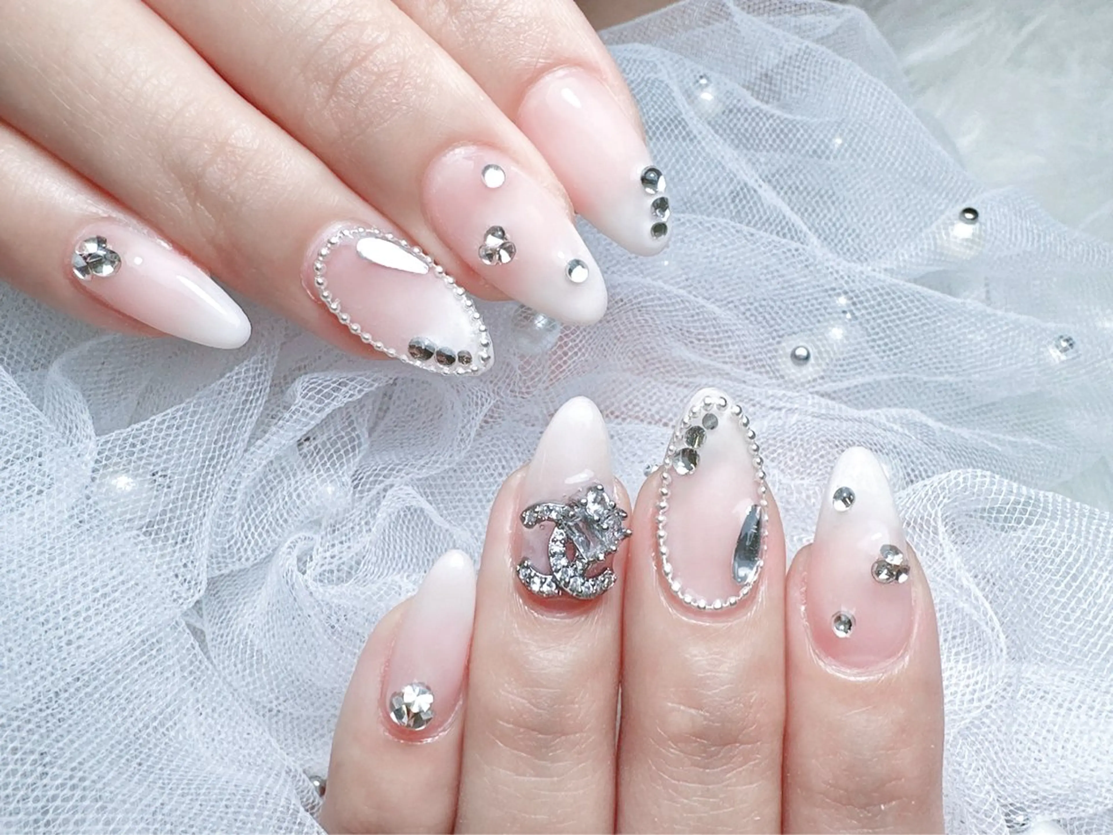ネイル ハンドネイル M🌷nail 長さだし専門店のネイルデザイン