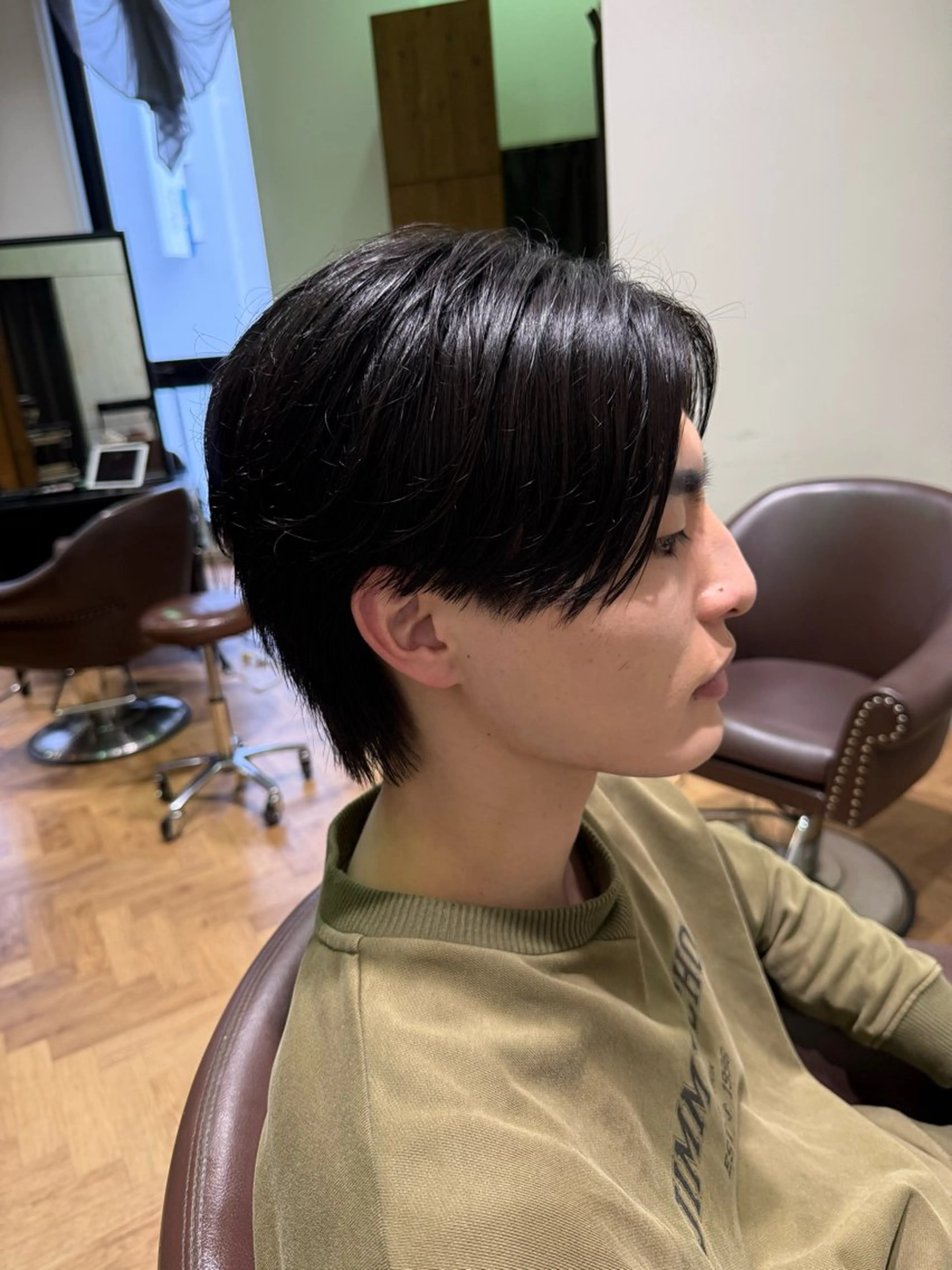 ショート メンズ センターパート かきあげバング 溝口 槙里也のヘアスタイル