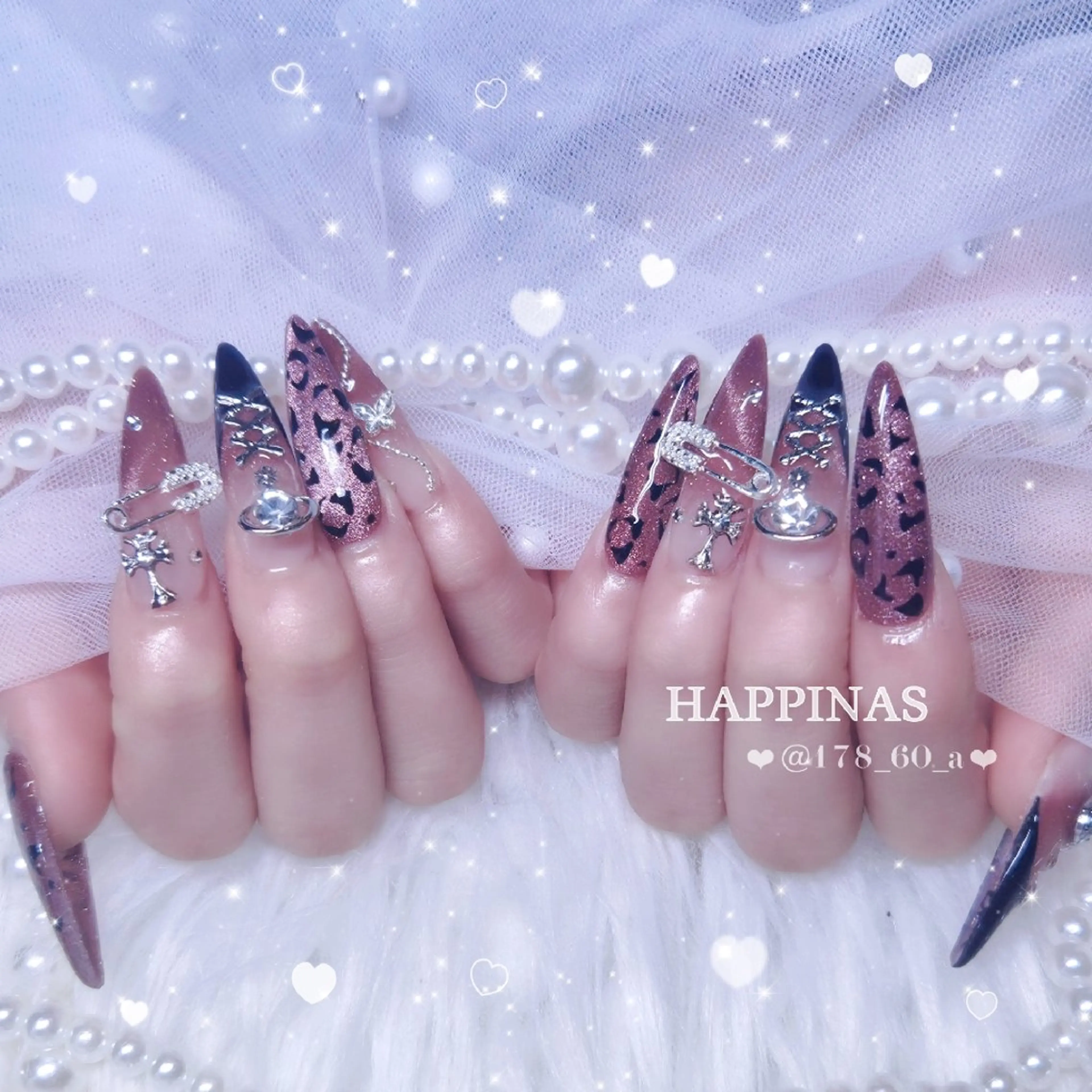 ネイル マグネットネイル ピンク スカルプネイル 冬ネイル ハンドネイル HAPPINAS🎀  れん🖤痛ネイルのネイルデザイン