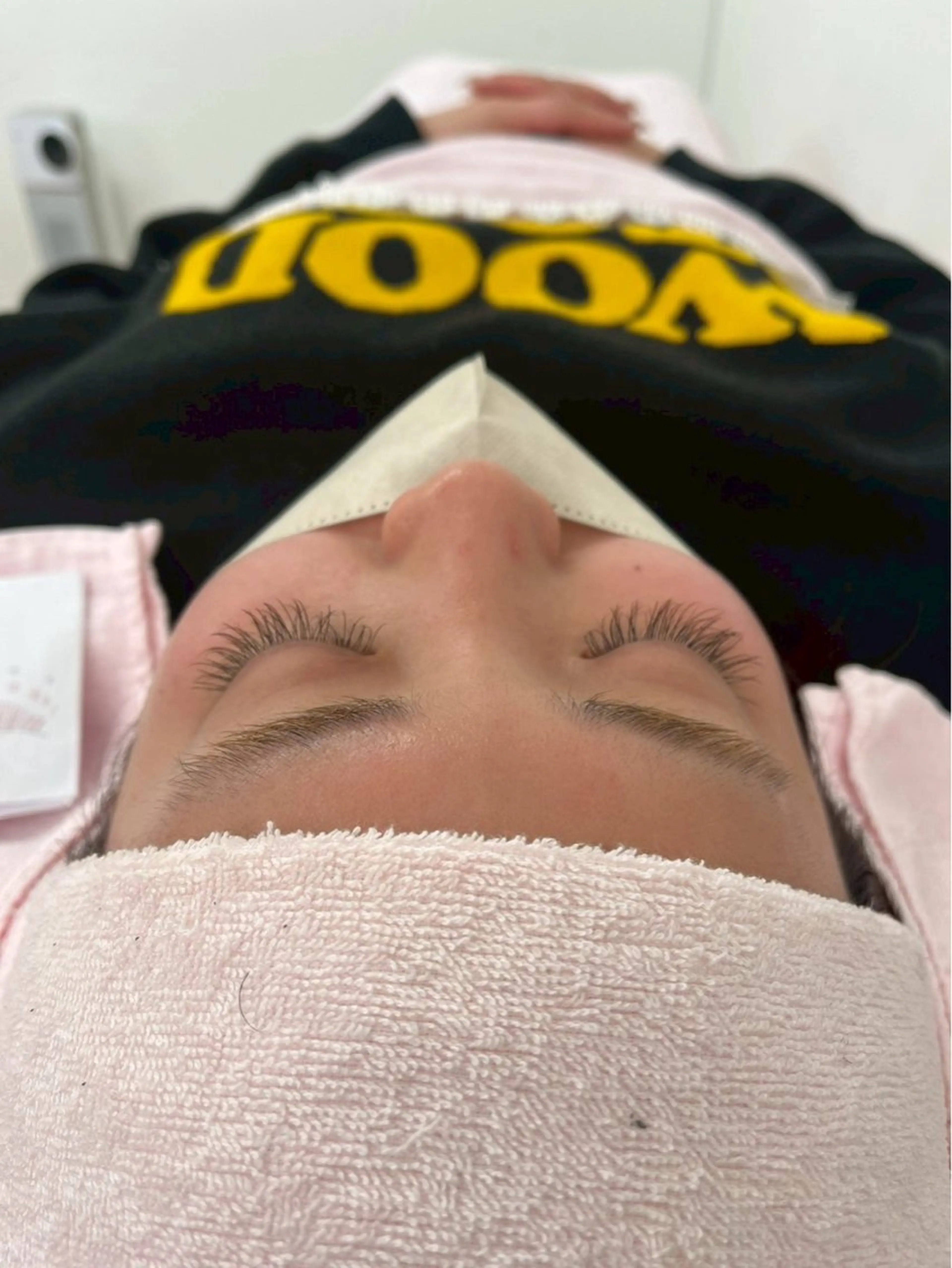 マツエク40:40 80本付け(上のみ)オフ無しの写真