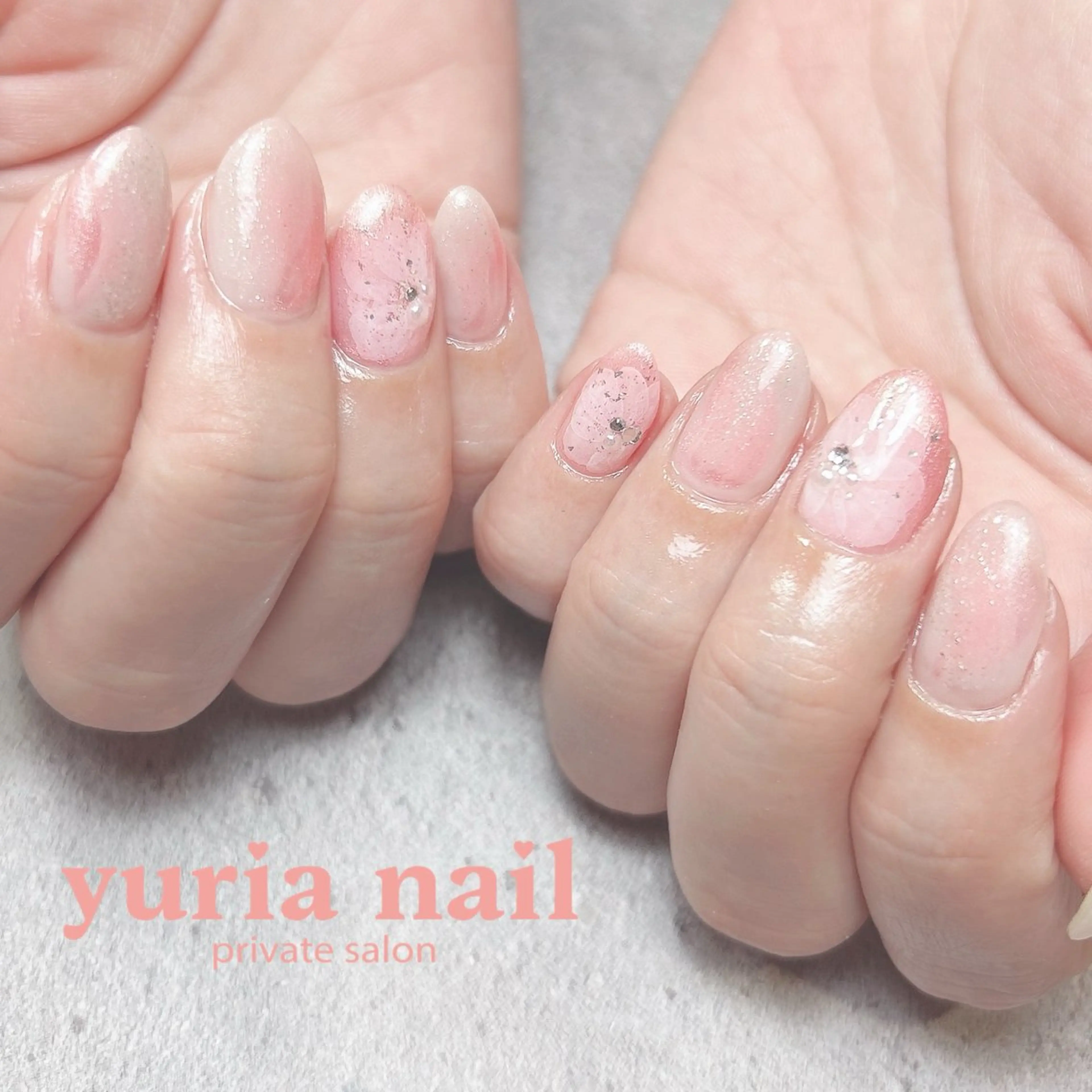 ネイル アートネイル フラワーネイル ジェルネイル ラメ(グリッター) ピンク ハンドネイル 小林 ゆりあのネイルデザイン