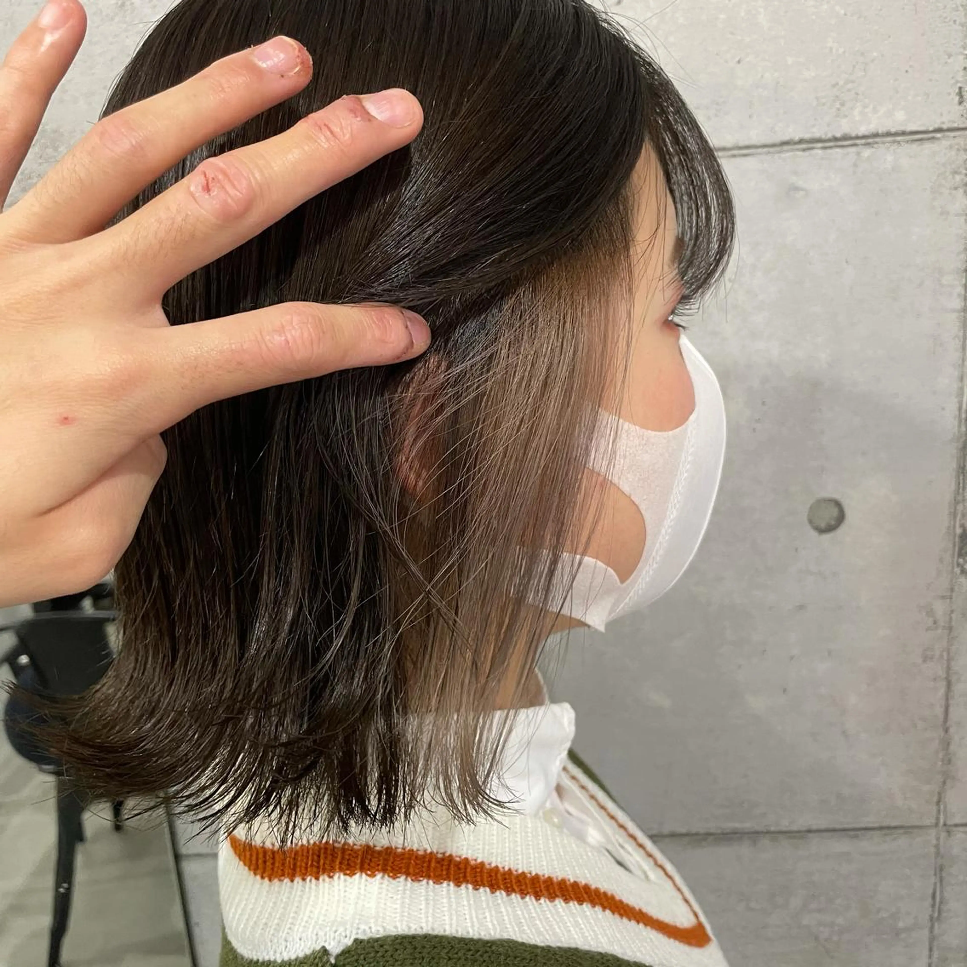 ミディアム カラー パーマ ヘアアレンジ メンズ キッズ ネイル マツエク・マツパ メンズブリーチ ブリーチ 切りっぱなしヘアボブ ミディアムヘアRYOのヘアスタイル
