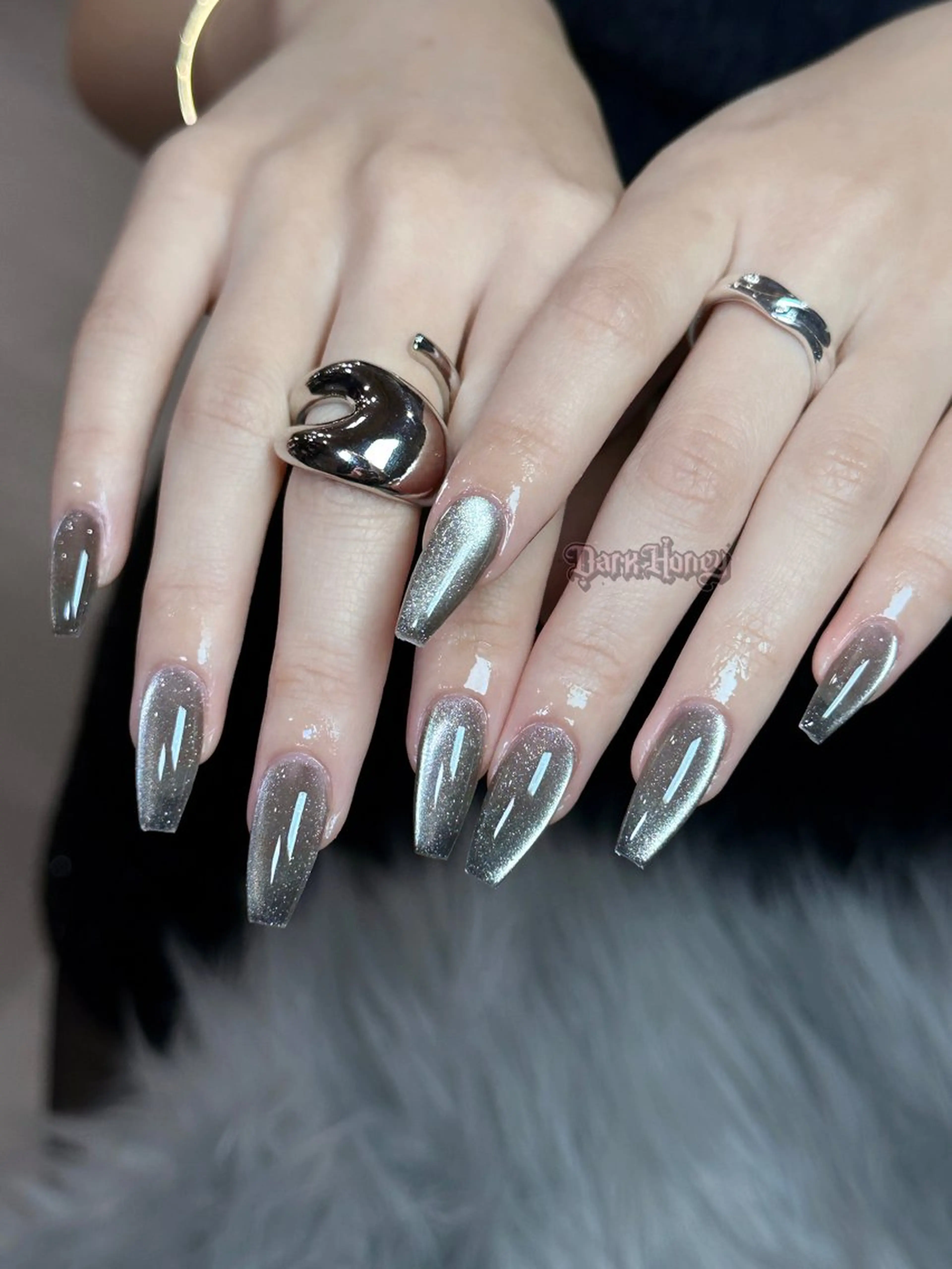 ネイル ハンドネイル Dark honey スカルプ専門原宿店のネイルデザイン