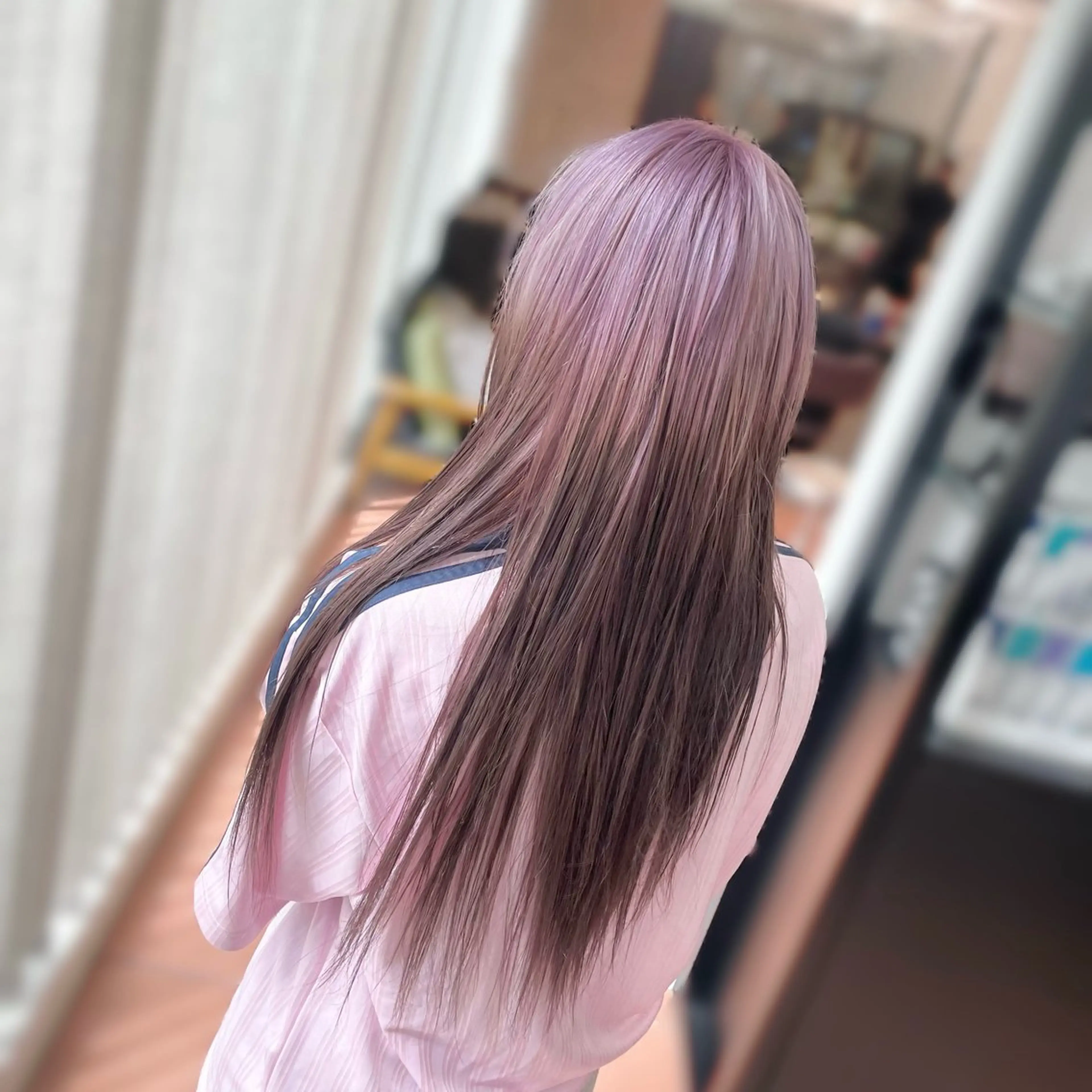 ロング カラー ブラウンカラー ピンクカラー ヘアカラー トリートメント ⭐️韓国ブリーチ 顔周りカット⭐️のヘアスタイル
