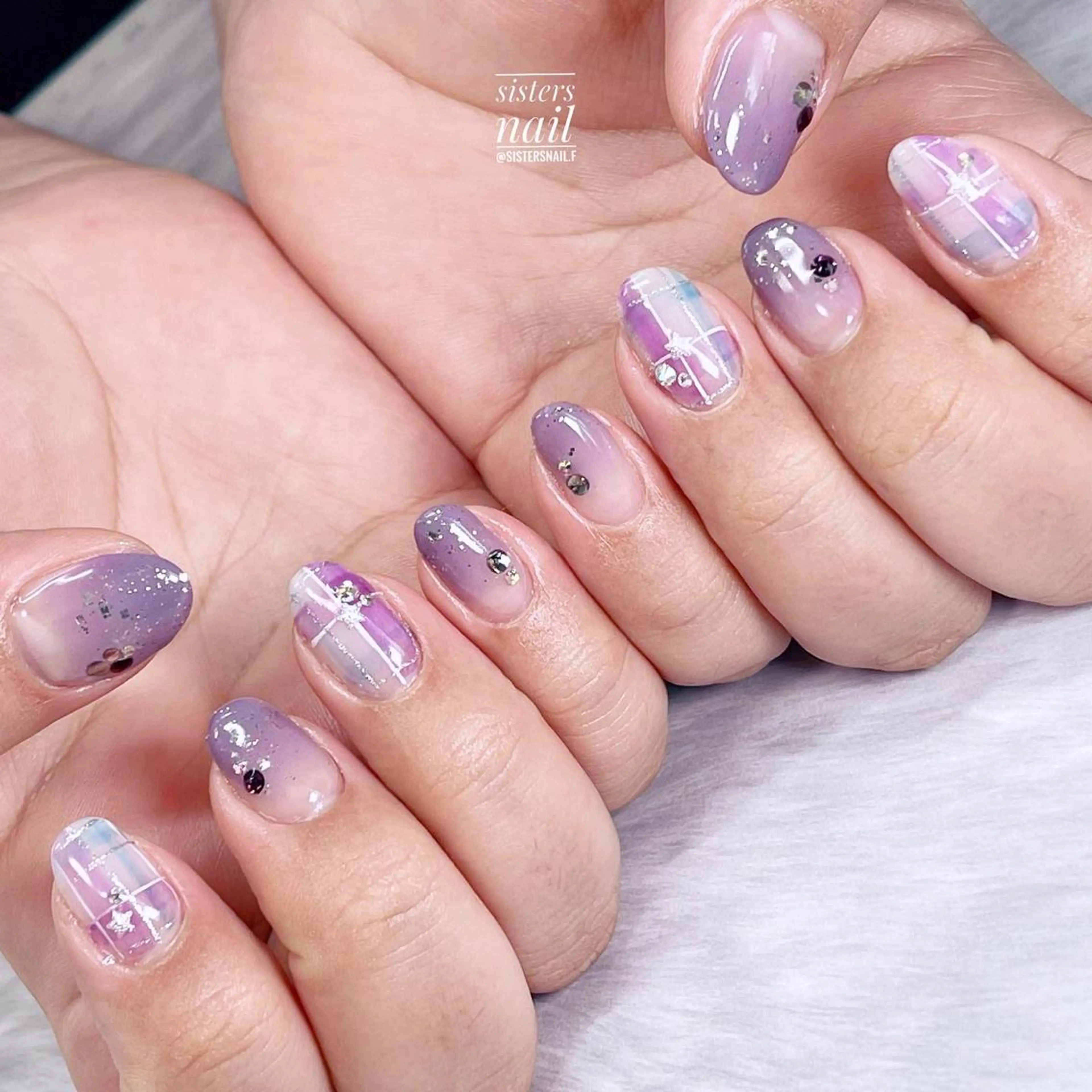 ネイル アートネイル ハロウィン キラキラネイル パープル sisters nail.fのネイルデザイン