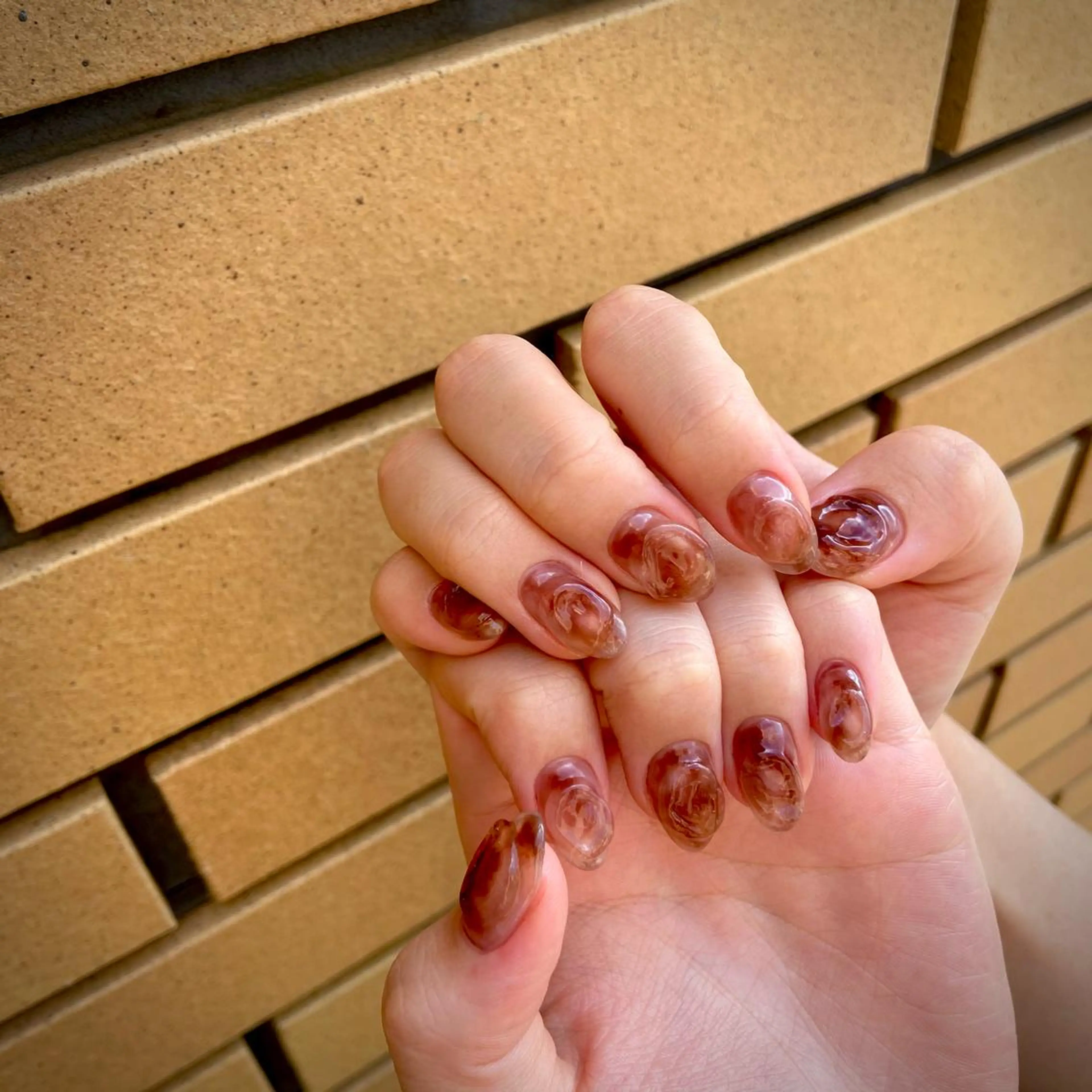 ネイル オーロラネイル カジュアル 長さ出し ジェルネイル 韓国ネイル ハンドネイル MH Nailのネイルデザイン