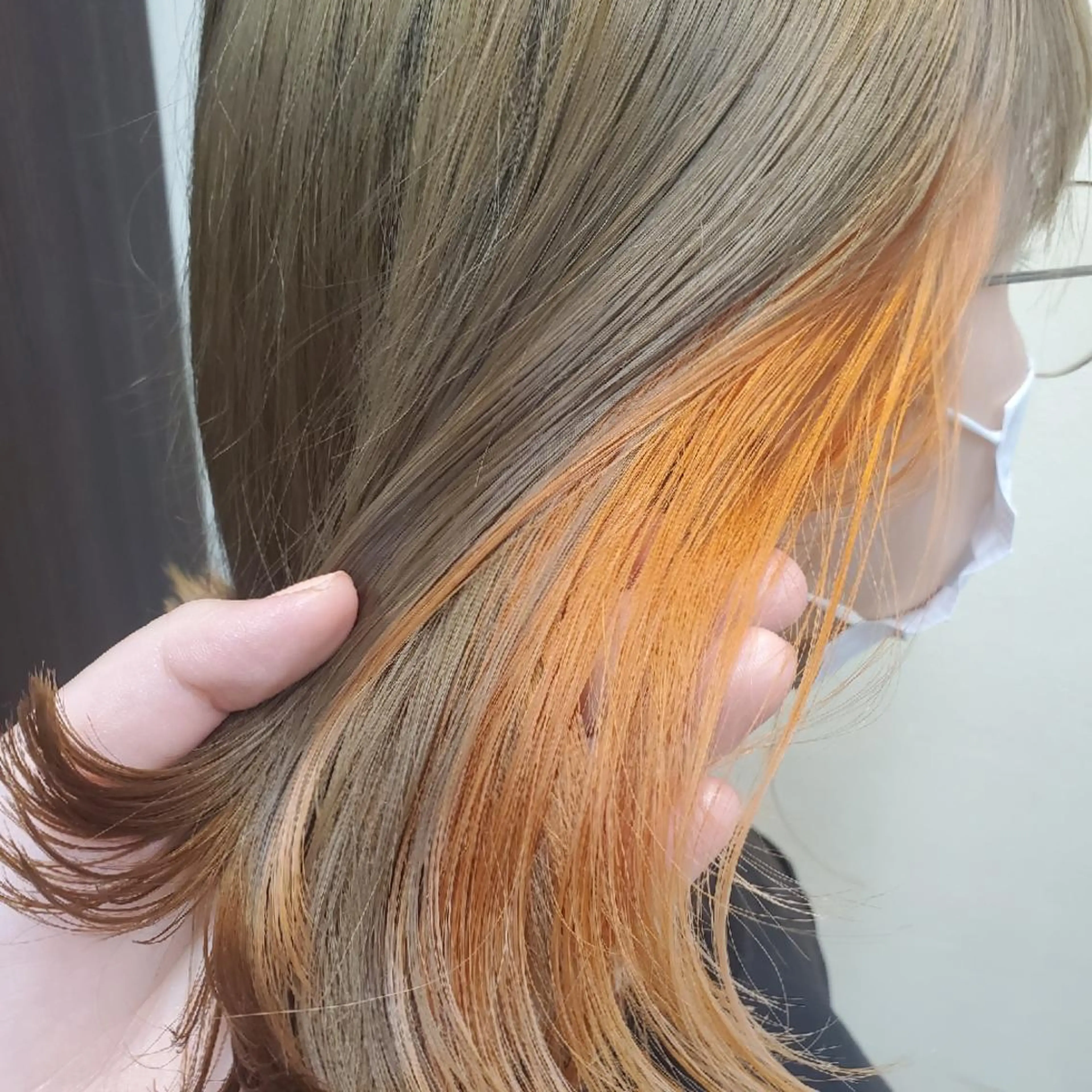 ミディアム カラー オレンジ 推しアニメカラー🌈 ツヤ透明感カラー🦄のヘアスタイル