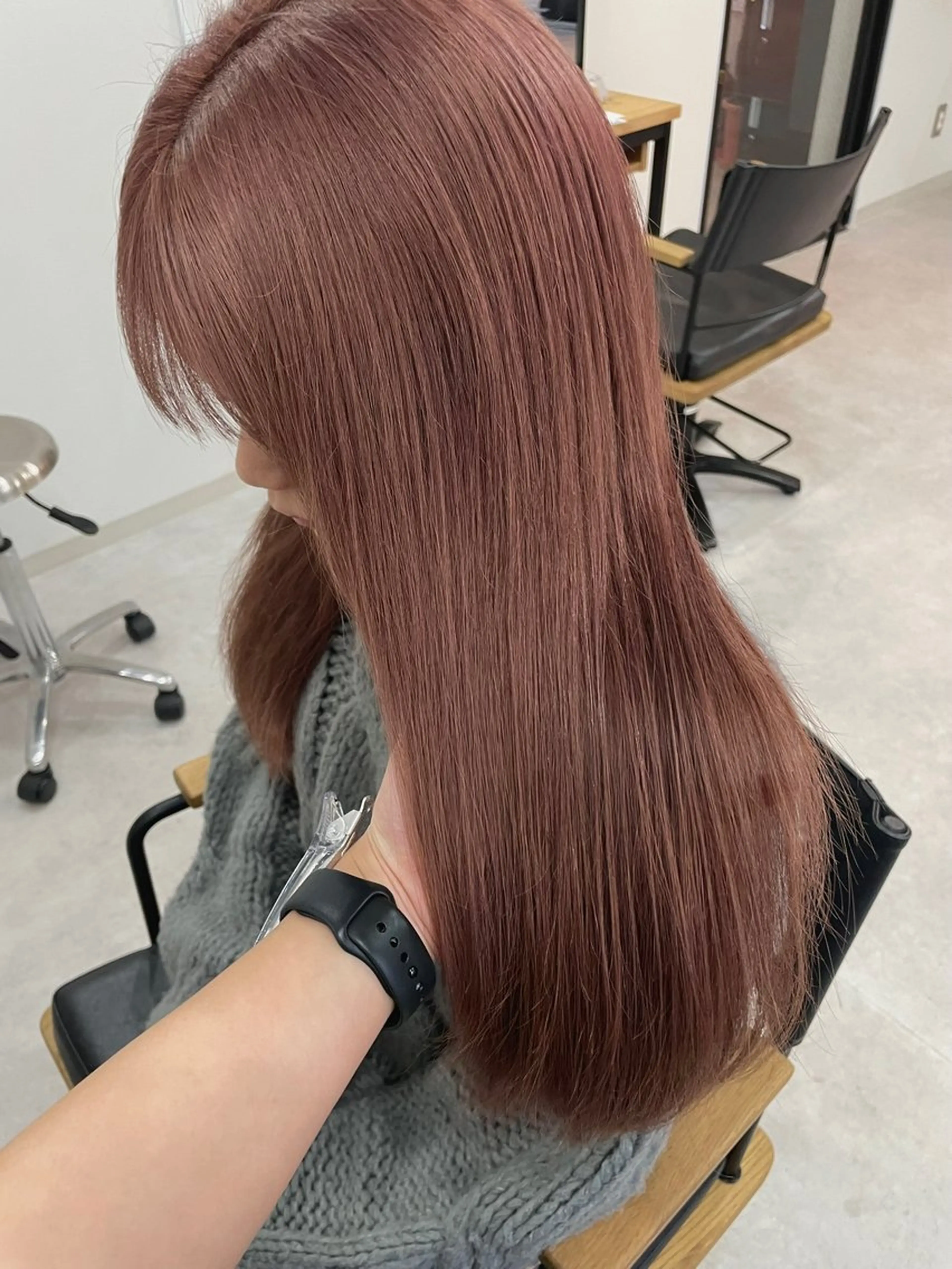 カラー ベージュカラー ピンクカラー ピンクベージュ Mina/岡山/矯正 ブリーチ/レイヤーのヘアスタイル