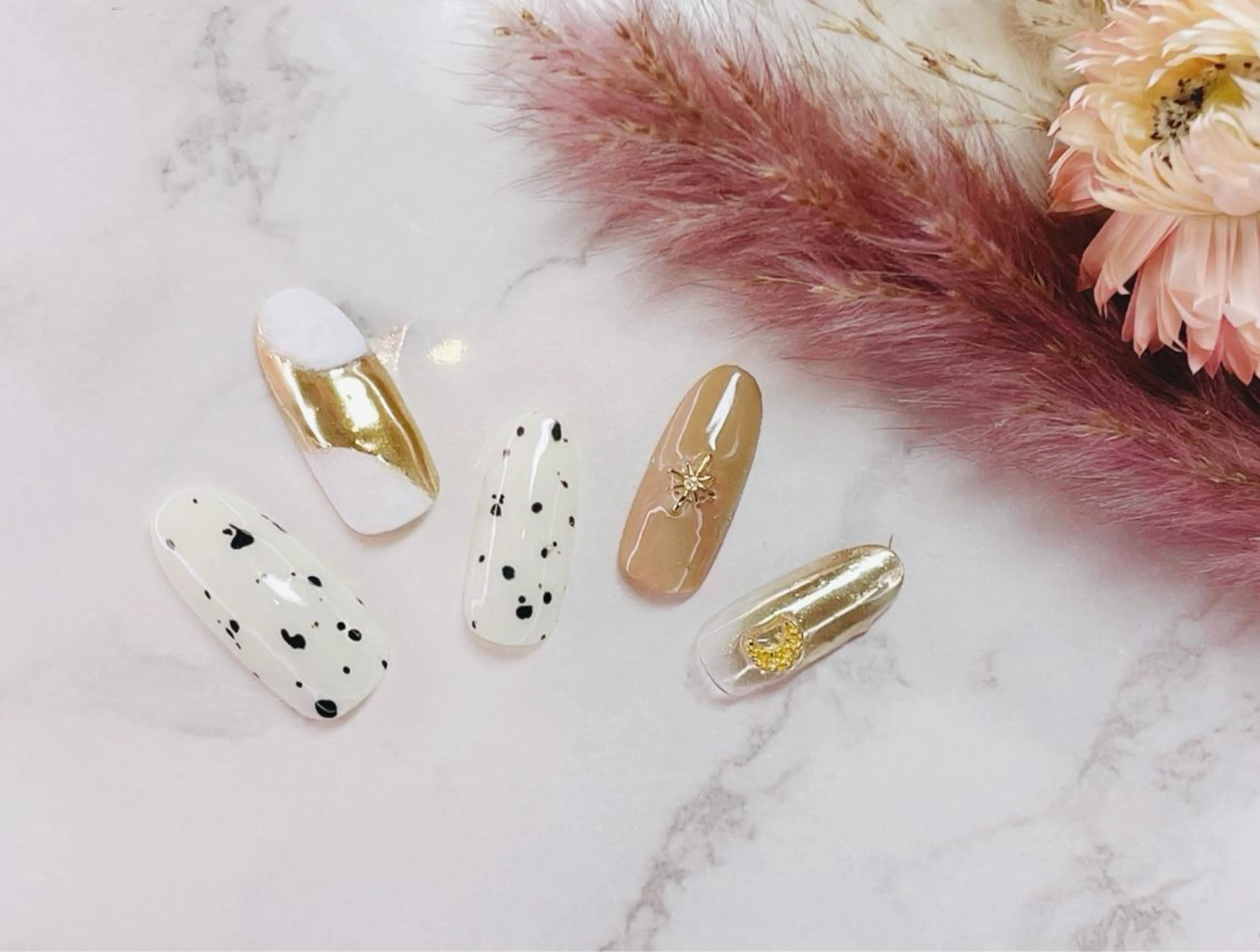 ネイル SINCERELY シンシアリー🌈のネイルデザイン