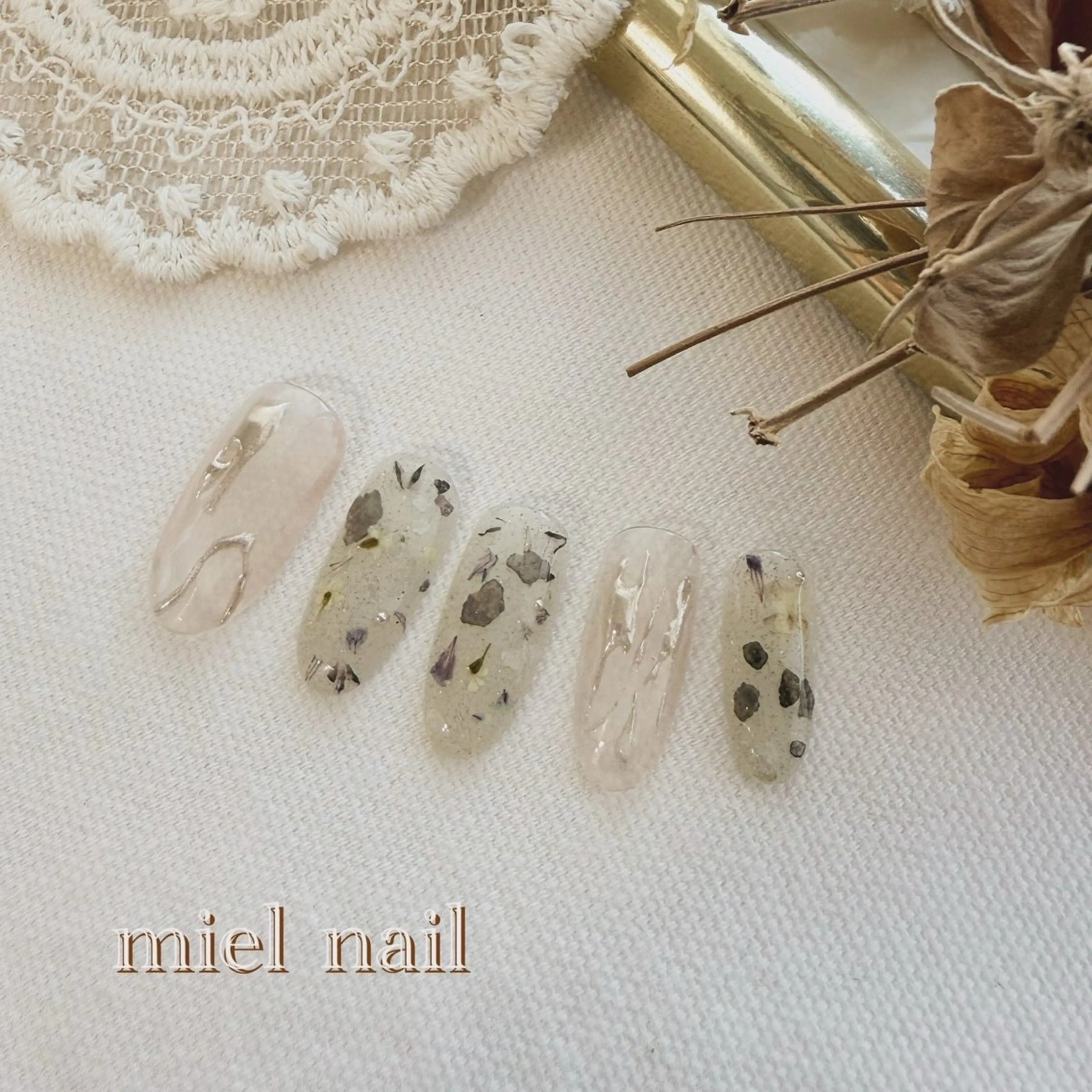 ネイル ミラーネイル 春ネイル ハンドネイル miel nailのネイルデザイン