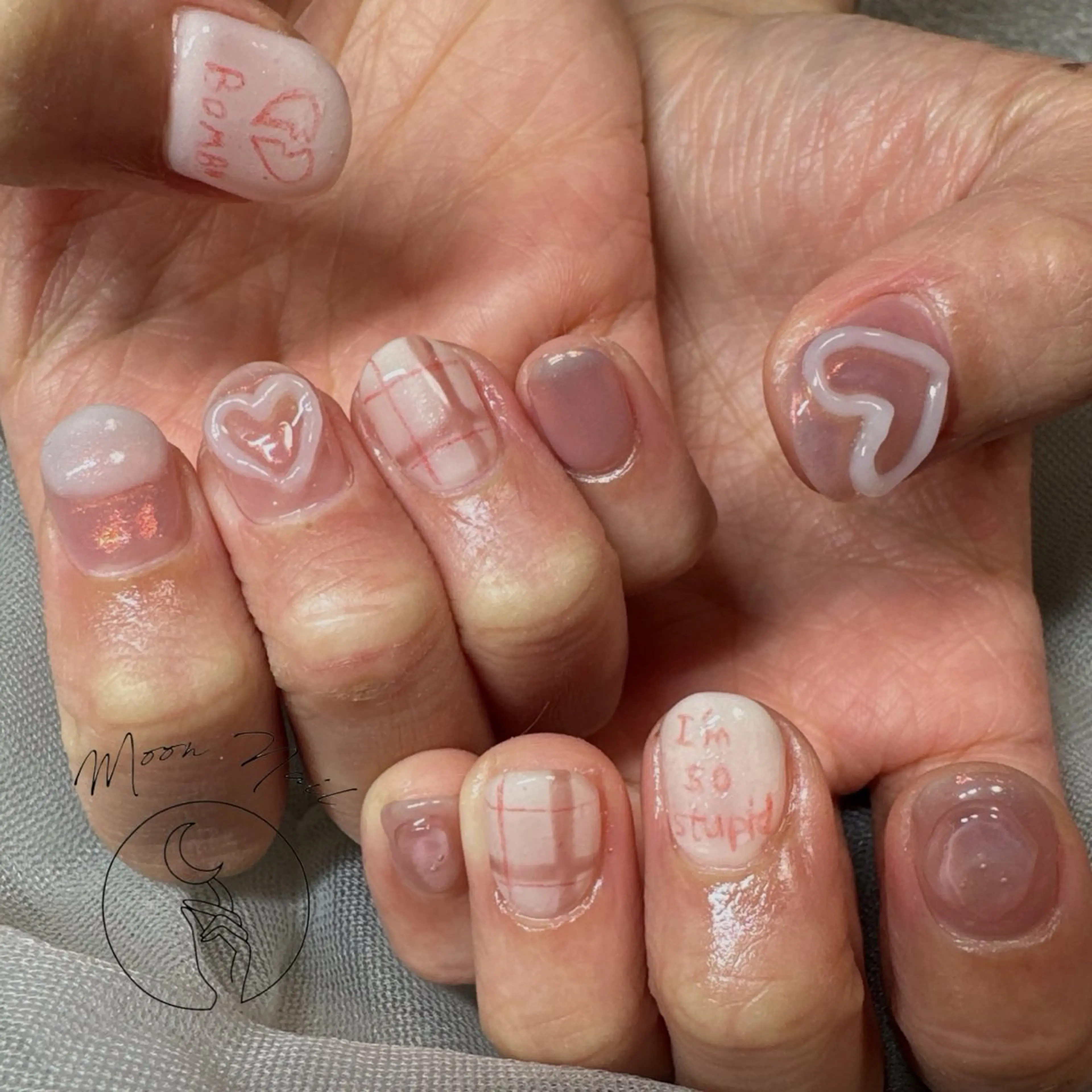 ネイル Moon  Nail /栄　大須のネイルデザイン