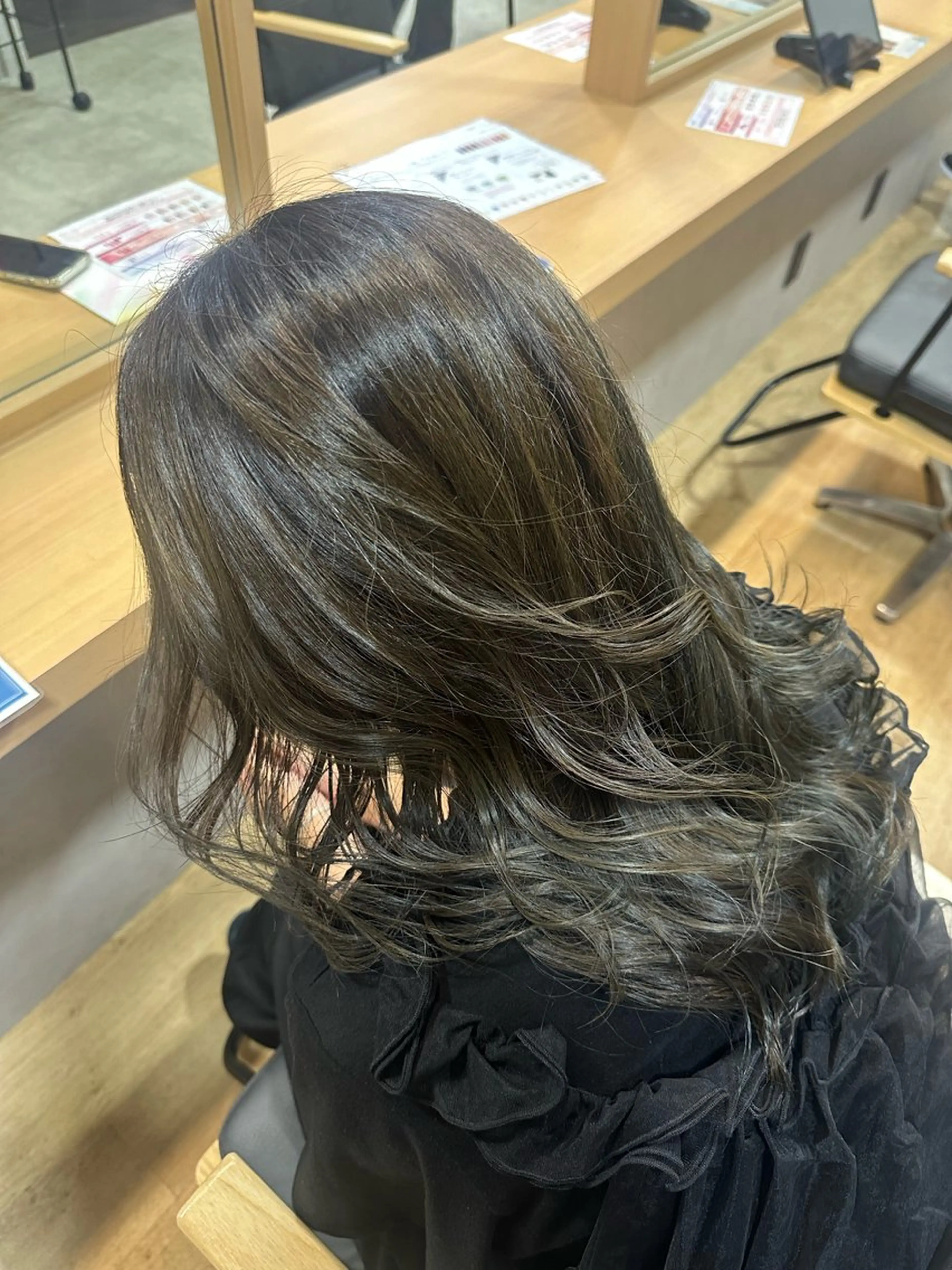 セミロング カット ヘアカラー トリートメント 小寺 唯希のヘアスタイル