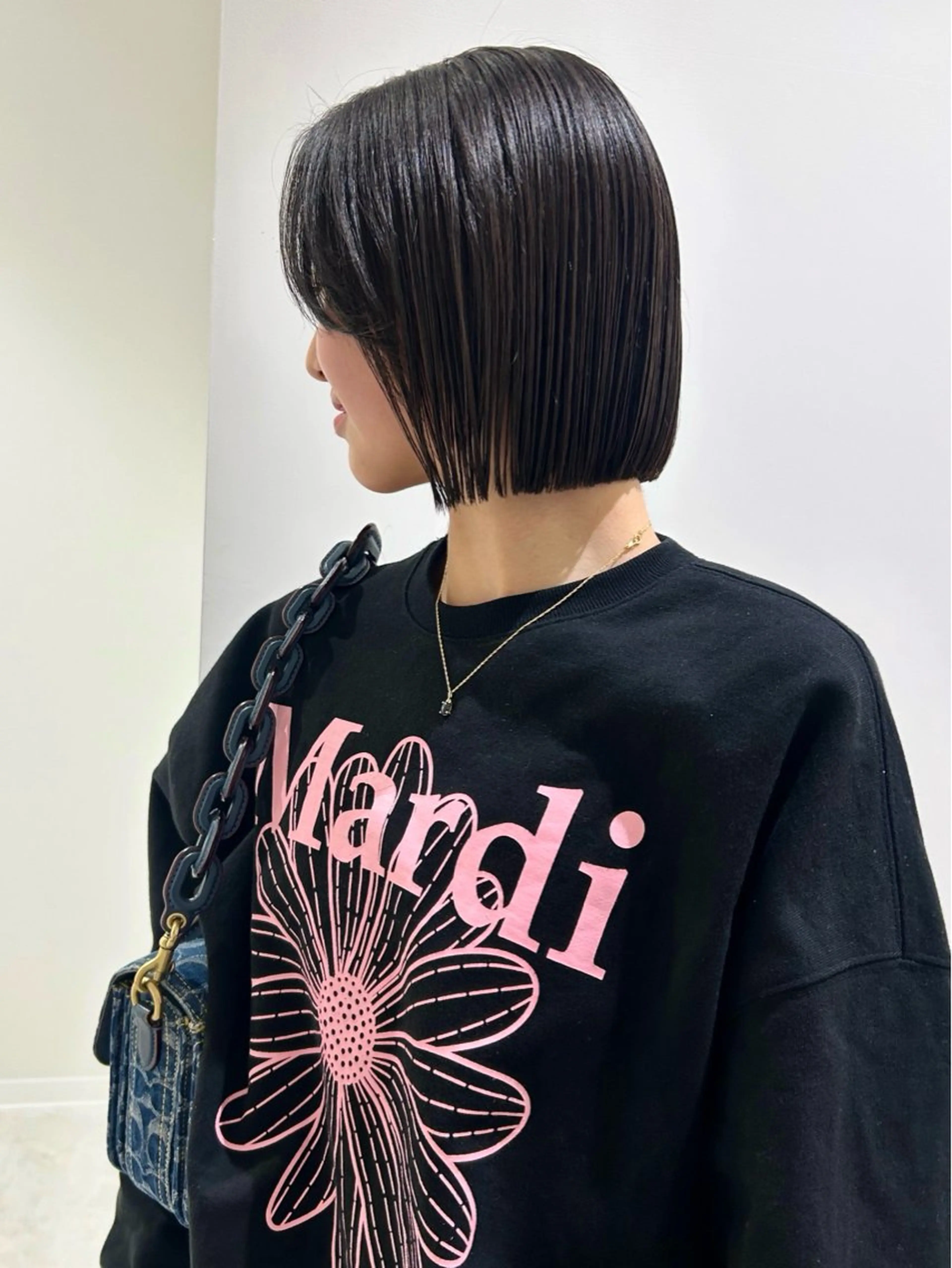 ミディアム カット 👔ボブ﹨髪質改善 ストレート🩳ももかのヘアスタイル