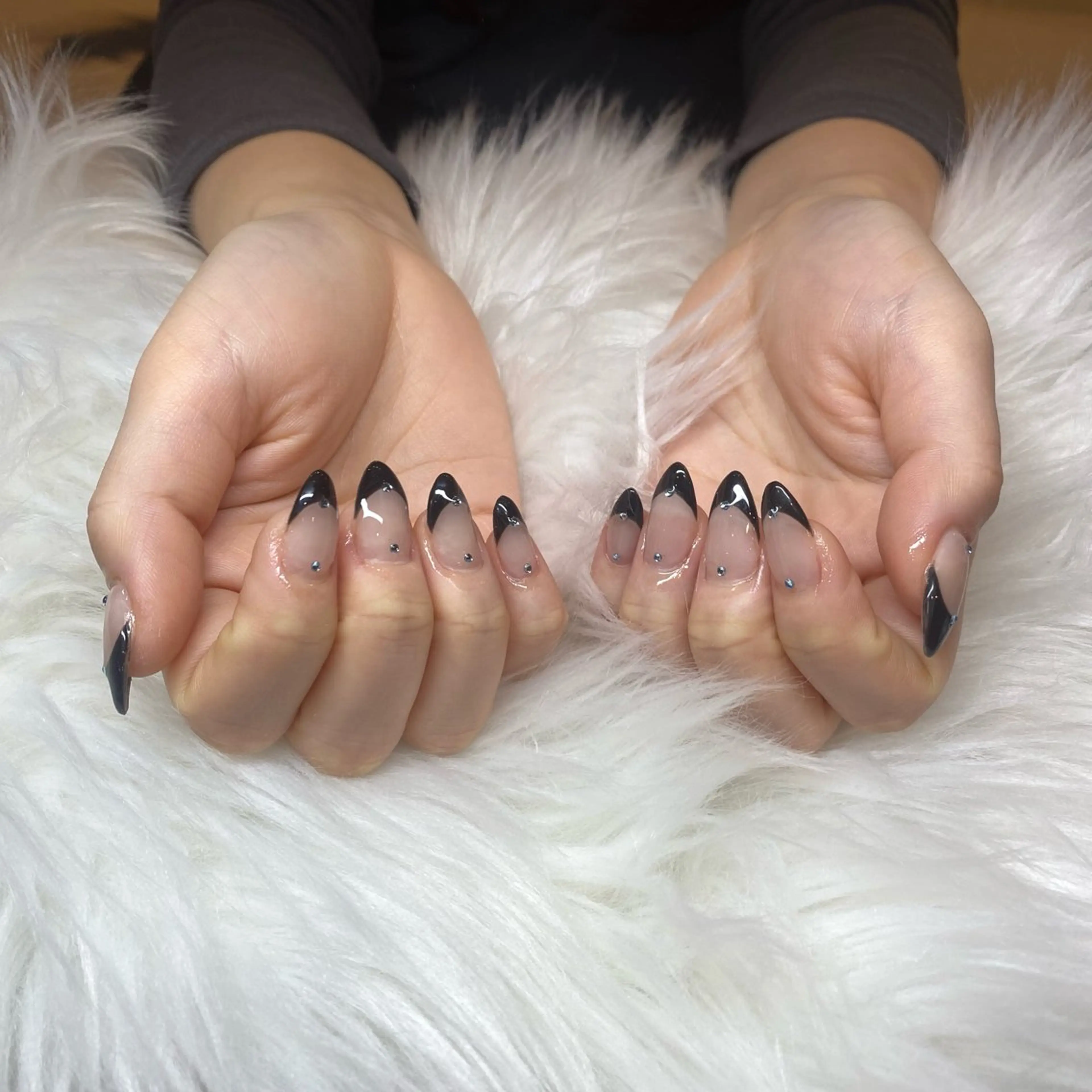 ネイル ハンドネイル HANA 中初美のネイルデザイン