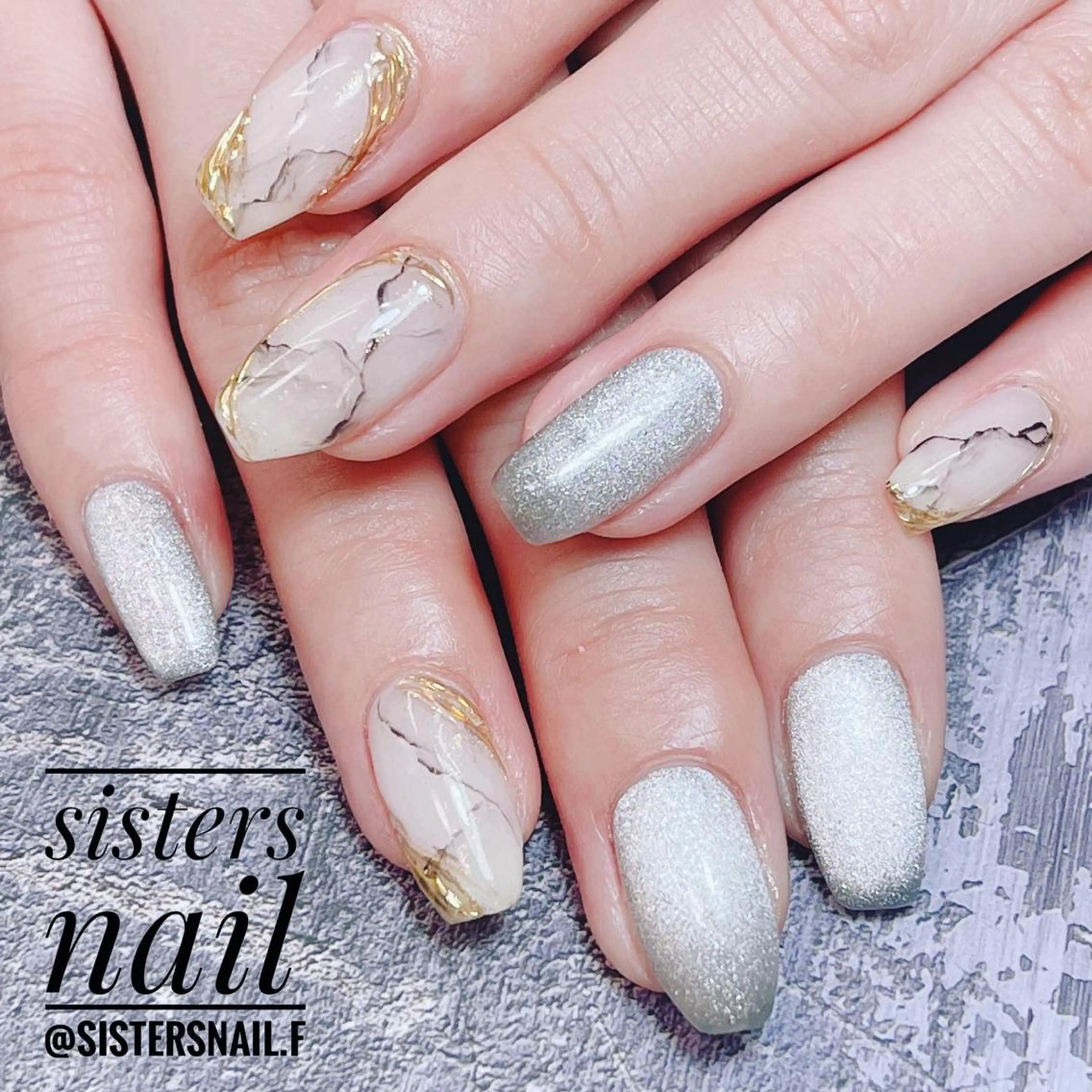 ネイル アートネイル マグネットネイル 大理石ネイル(マーブル) ニュアンスネイル シンプルネイル sisters nail.fのネイルデザイン