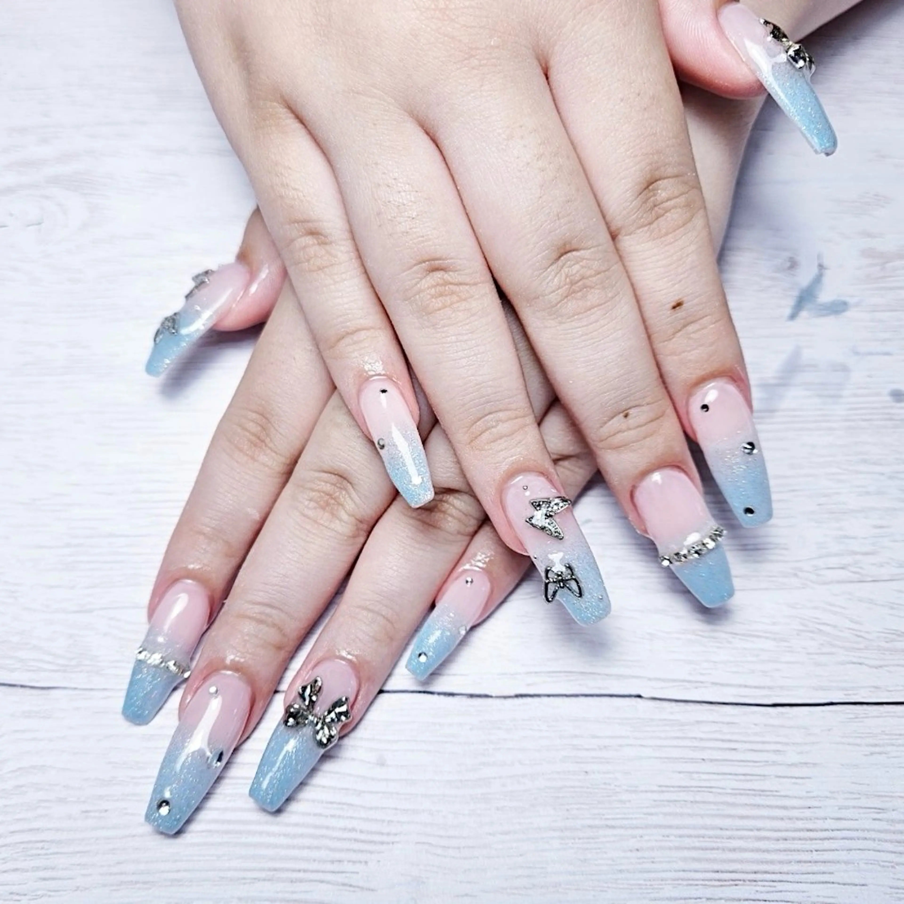 ネイル ハンドネイル 🍭Yun nail hyejin🌸のネイルデザイン