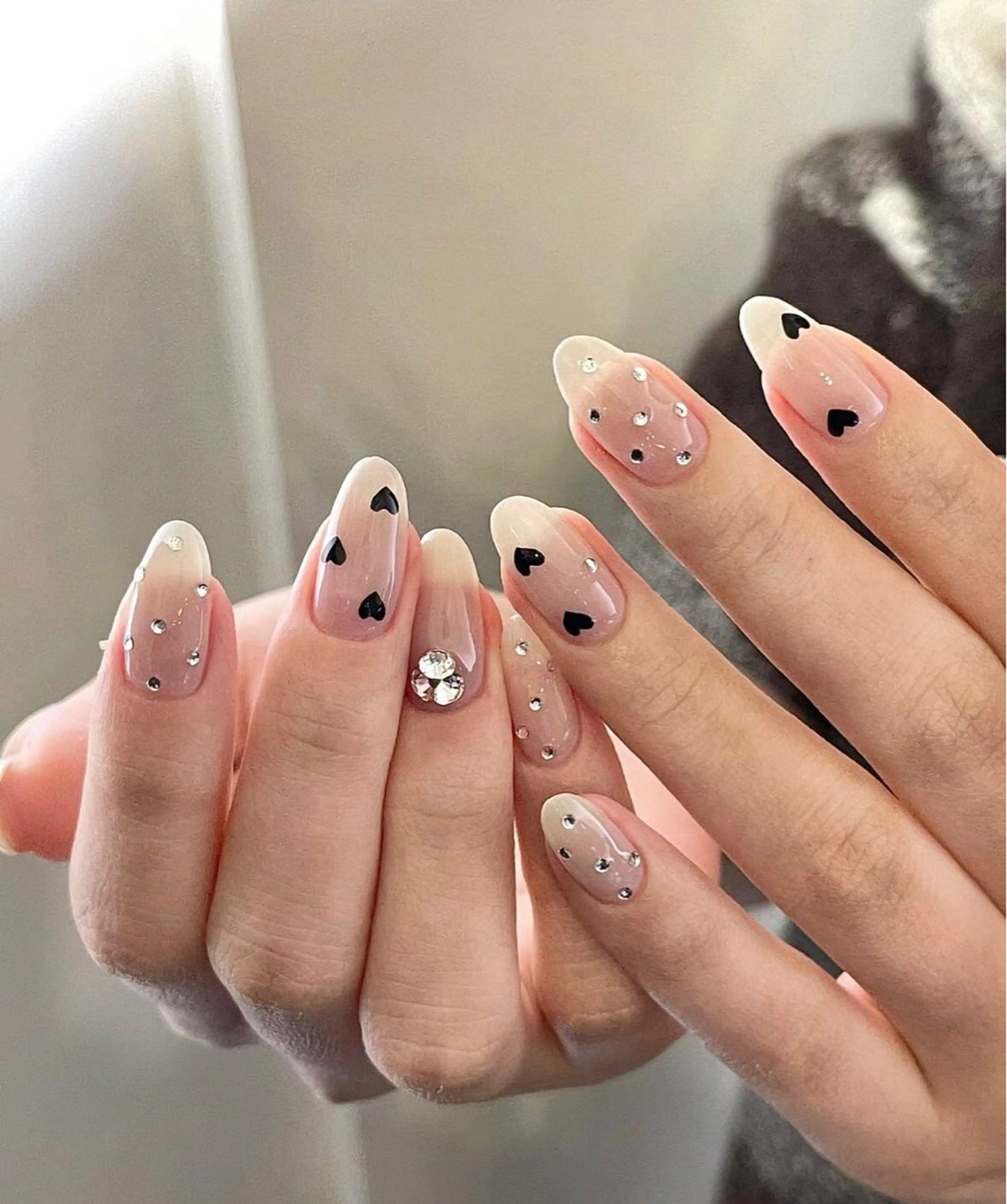 ネイル ハンドネイル エリ🫧 nail池袋東口のネイルデザイン