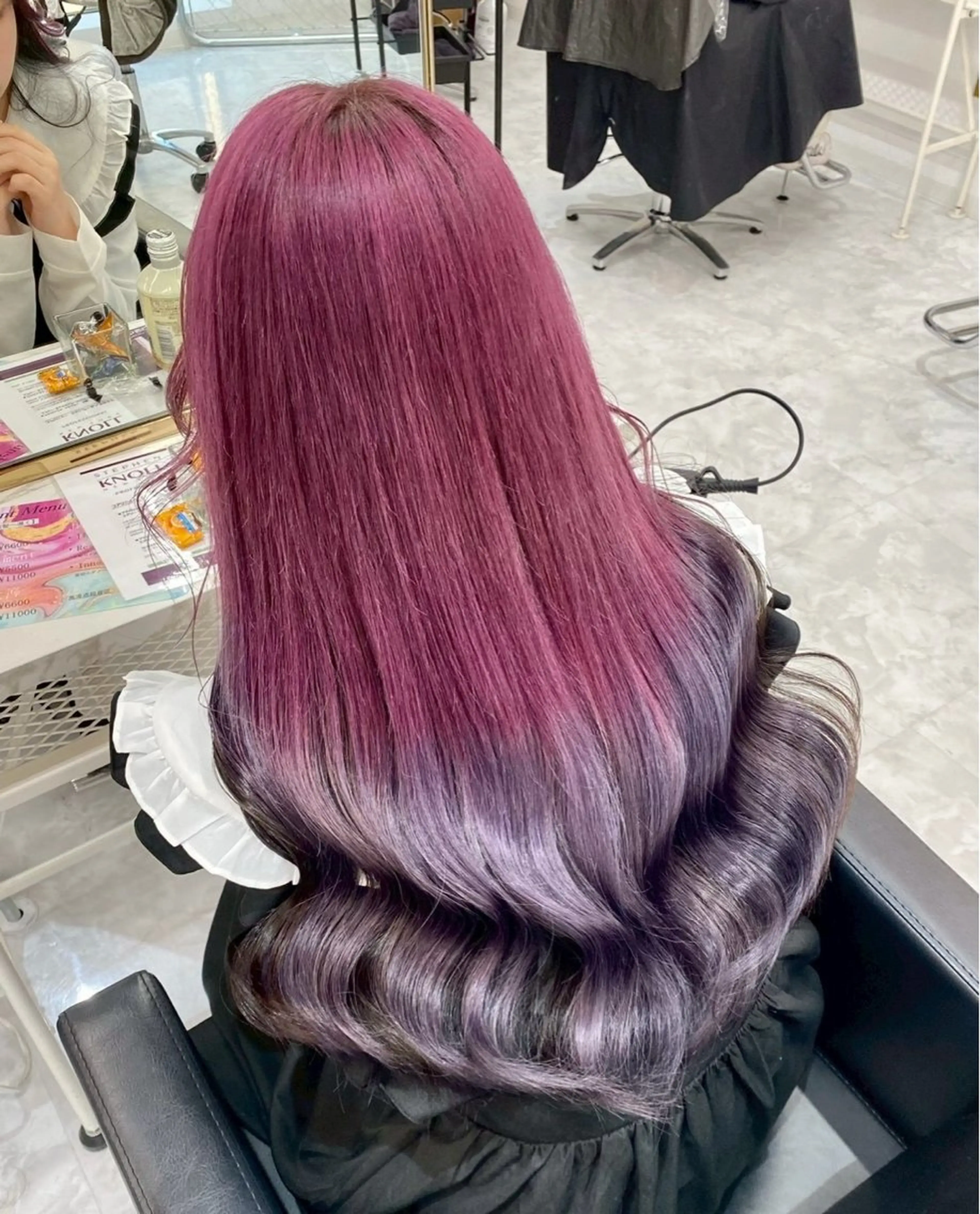 ロング カラー ヘアカラー フジマ ハルナのヘアスタイル