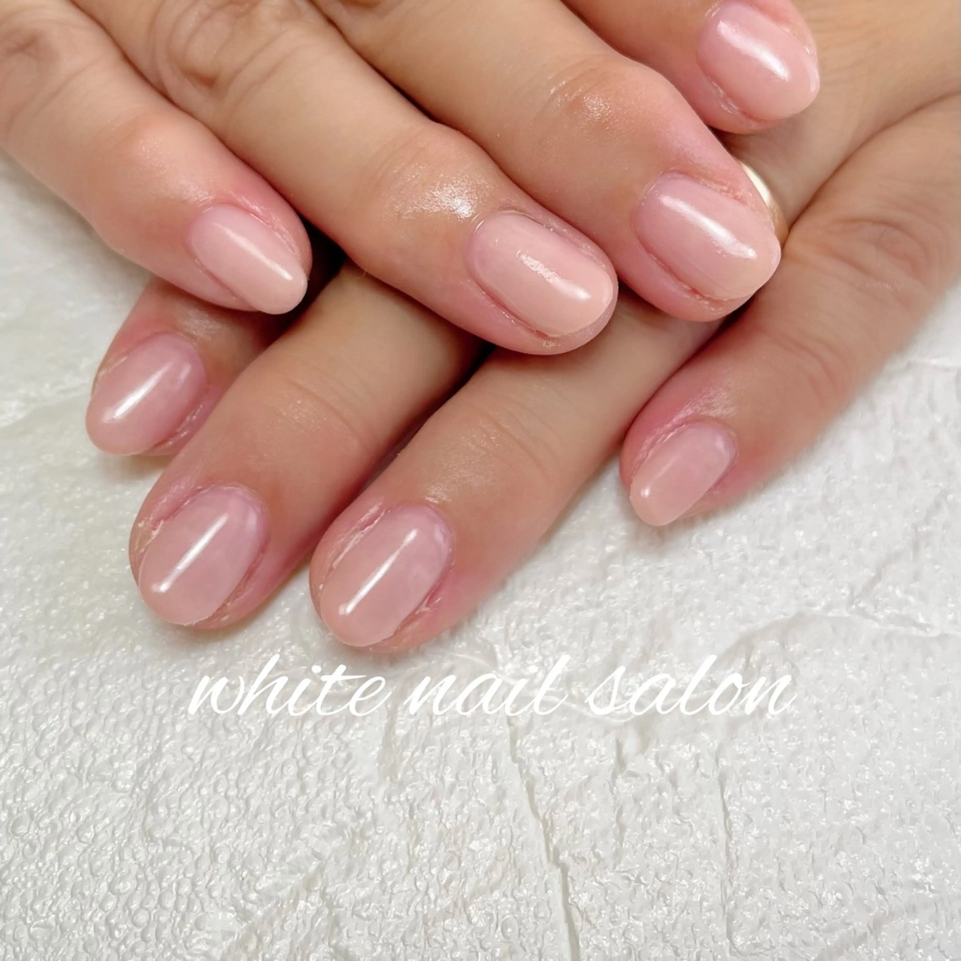ネイル ラメ(グリッター) シンプルネイル white nail salonのネイルデザイン