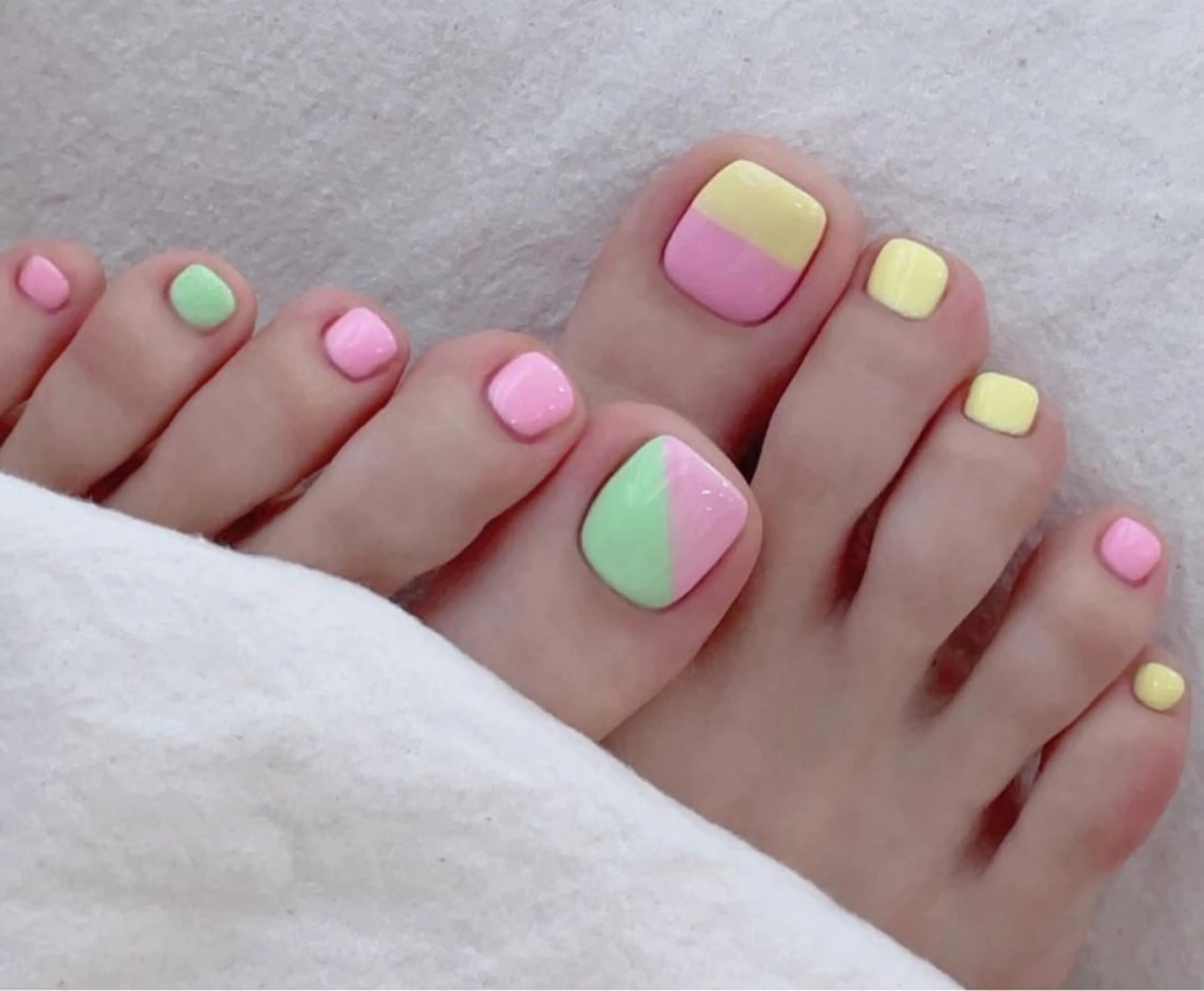 ネイル フットネイル 🎀Lilla💎 Nail Salonのネイルデザイン
