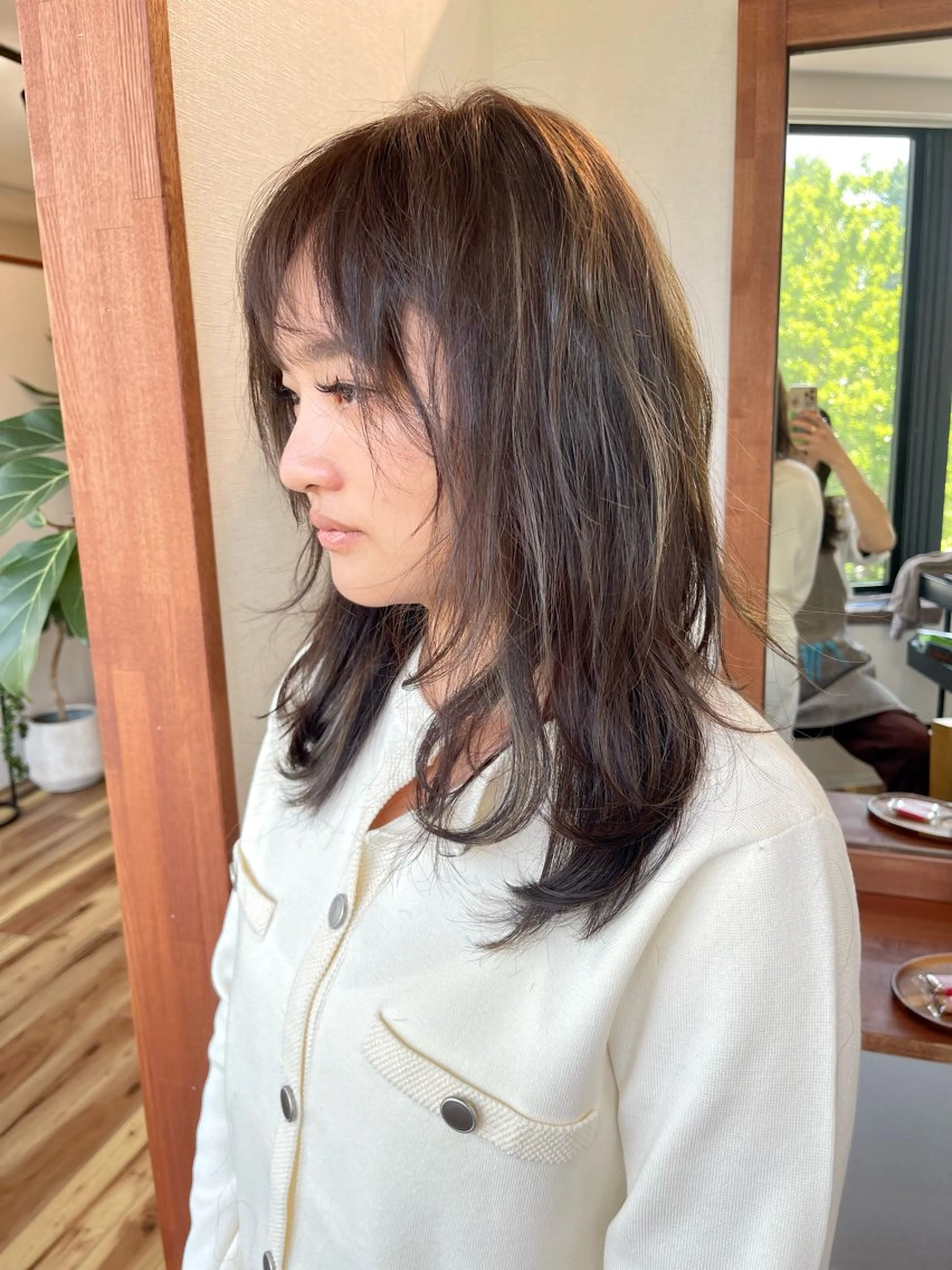 ミディアム カラー ハイライトカラー ハイライト カット ヘアカラー トリートメント 田室 和幸のヘアスタイル