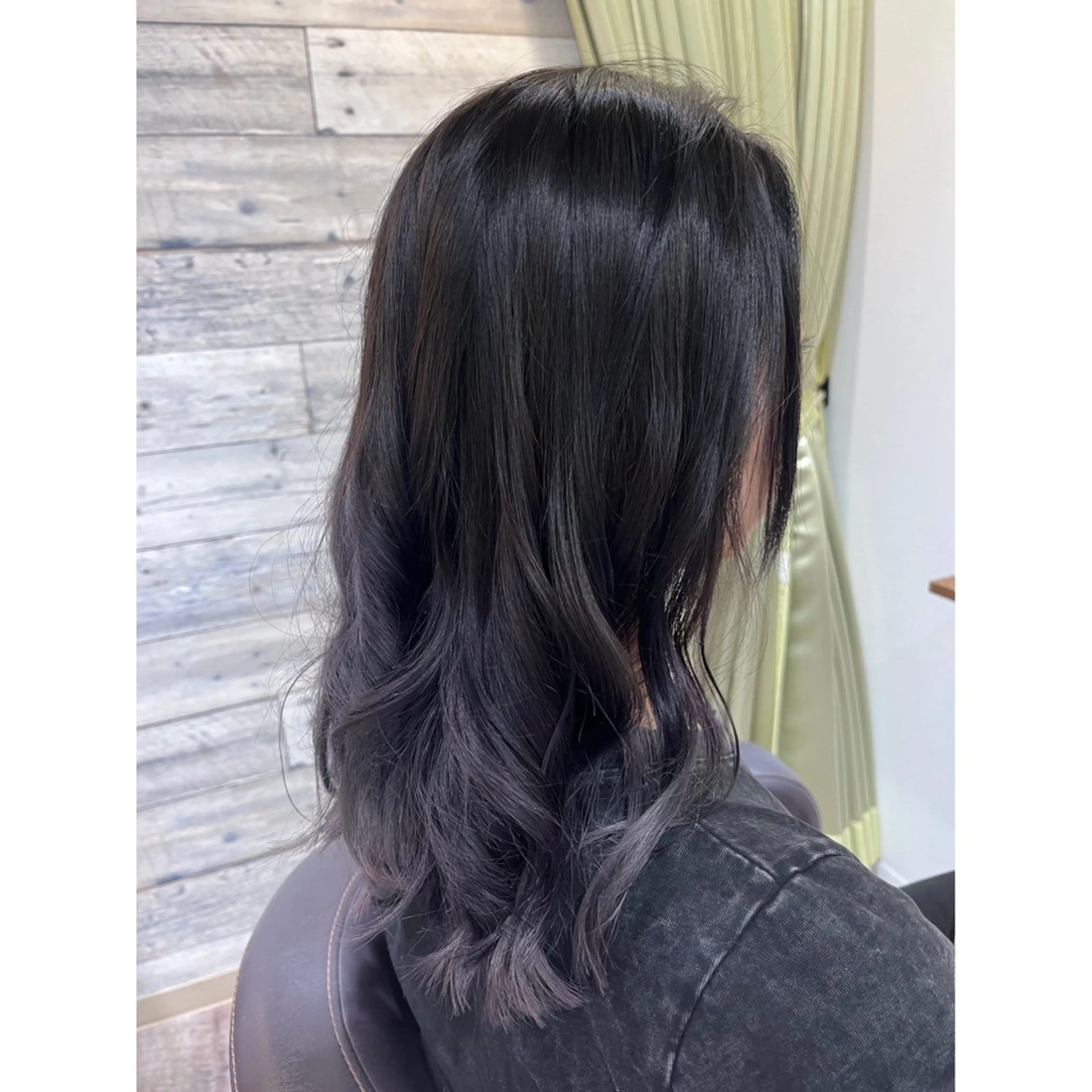 セミロング カラー 透明感カラー グラデーションカラー ヘアカラー トリートメント 木下 実優のヘアスタイル