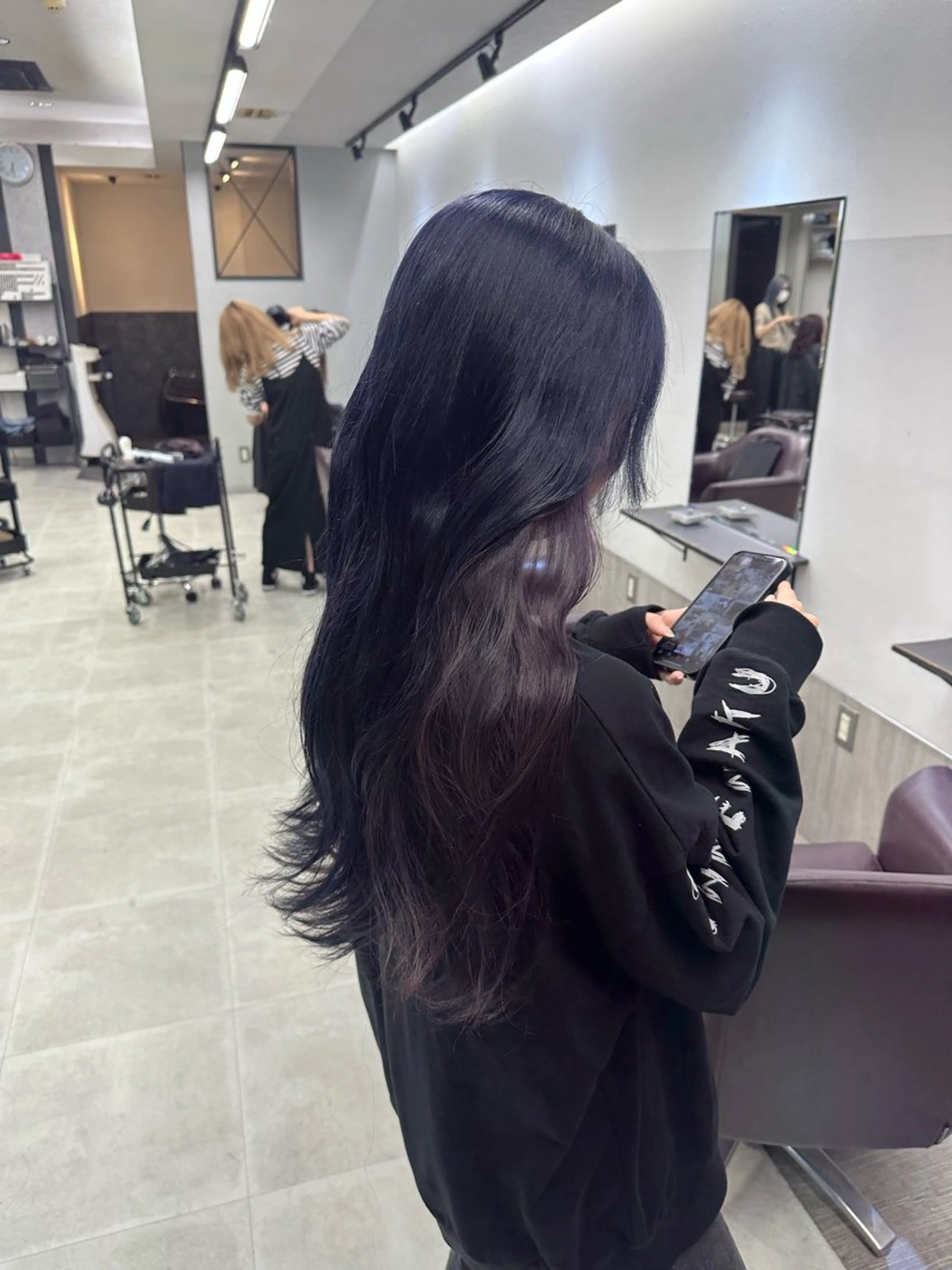 ミディアム カラー Roi ofGiseLのヘアスタイル